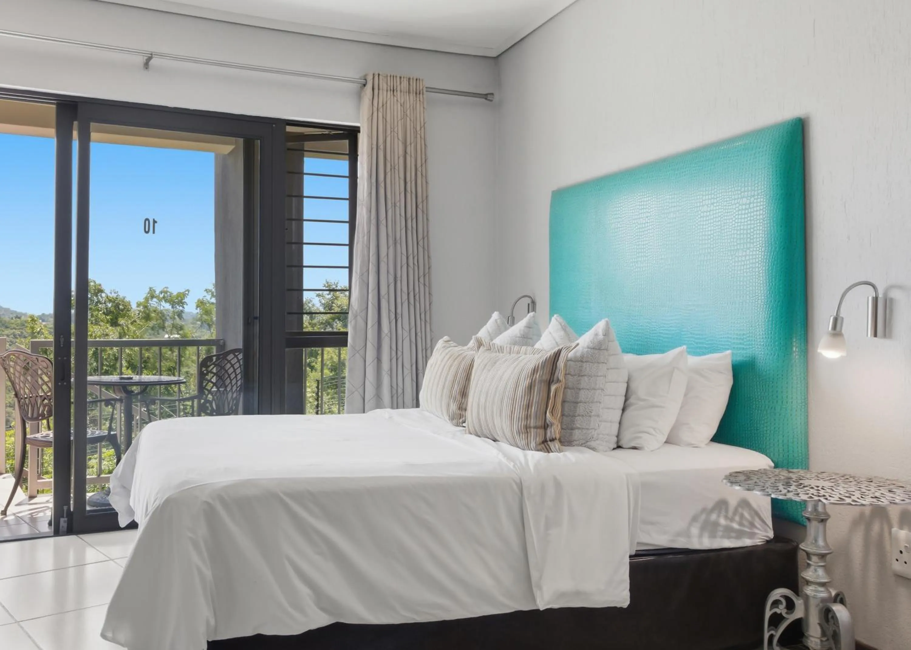 Bedroom, Bed in La Roca Guest House