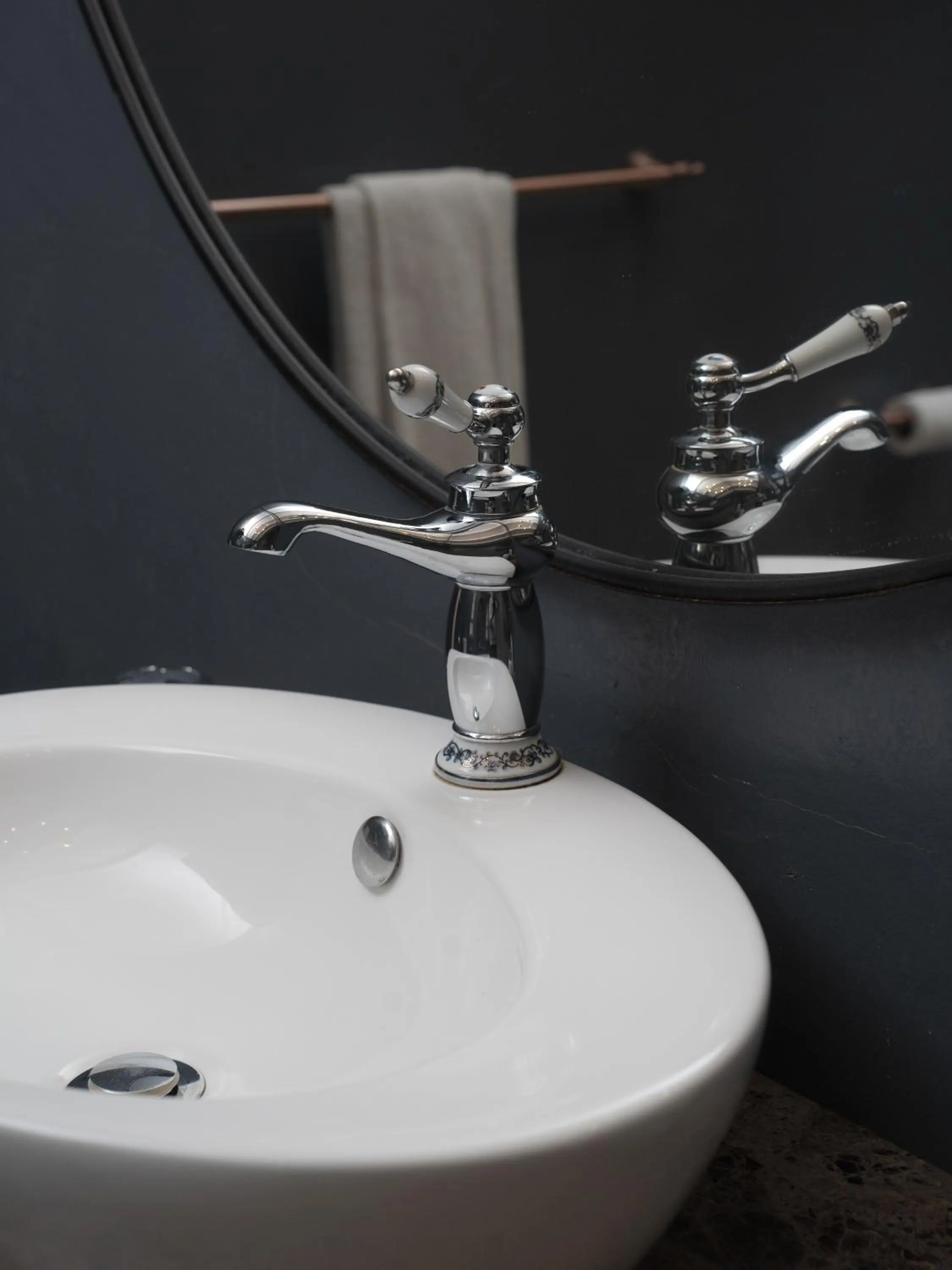 Bathroom in La Roca Guest House