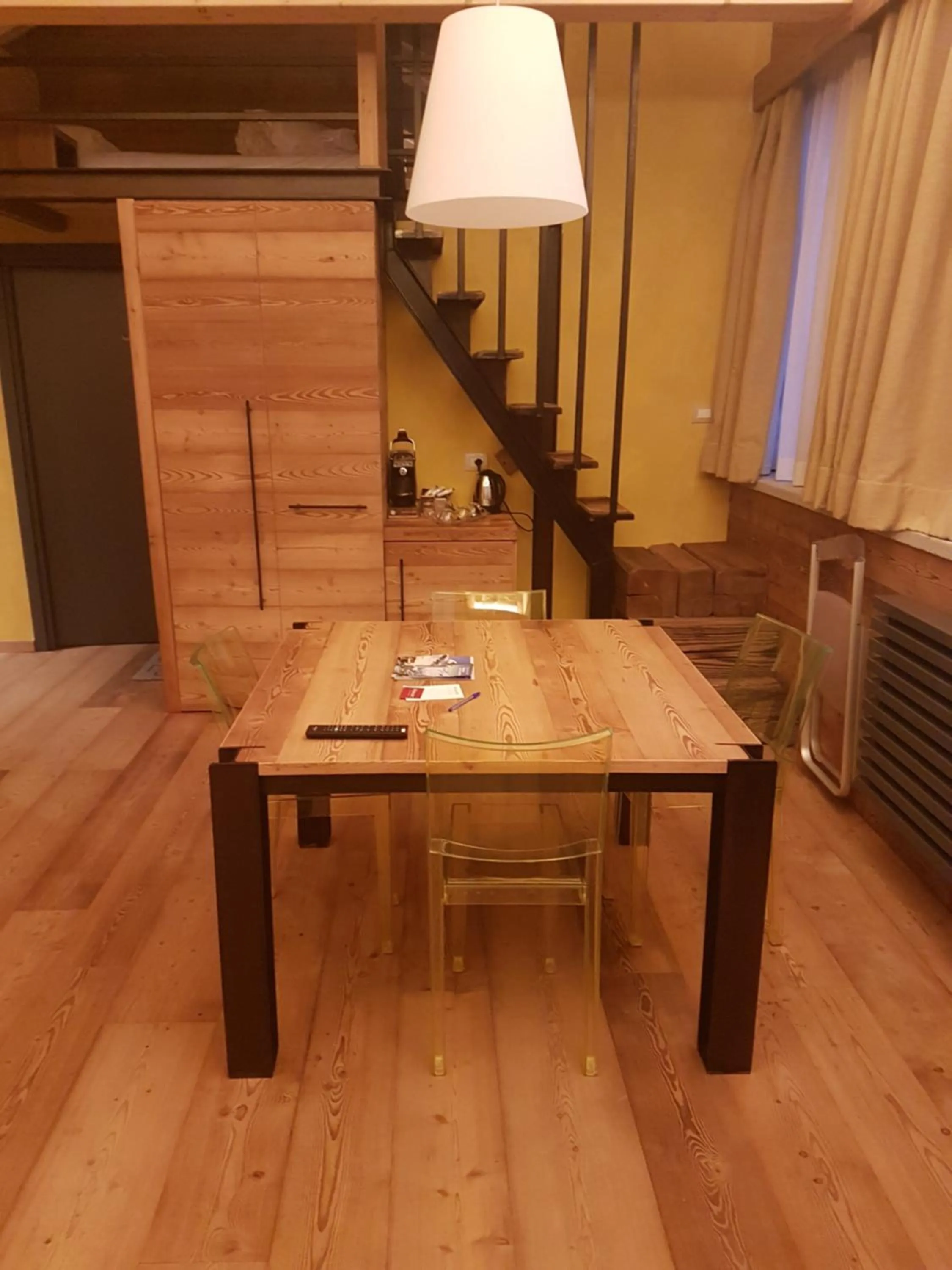 Photo of the whole room in MH Olen Boutique Hotel