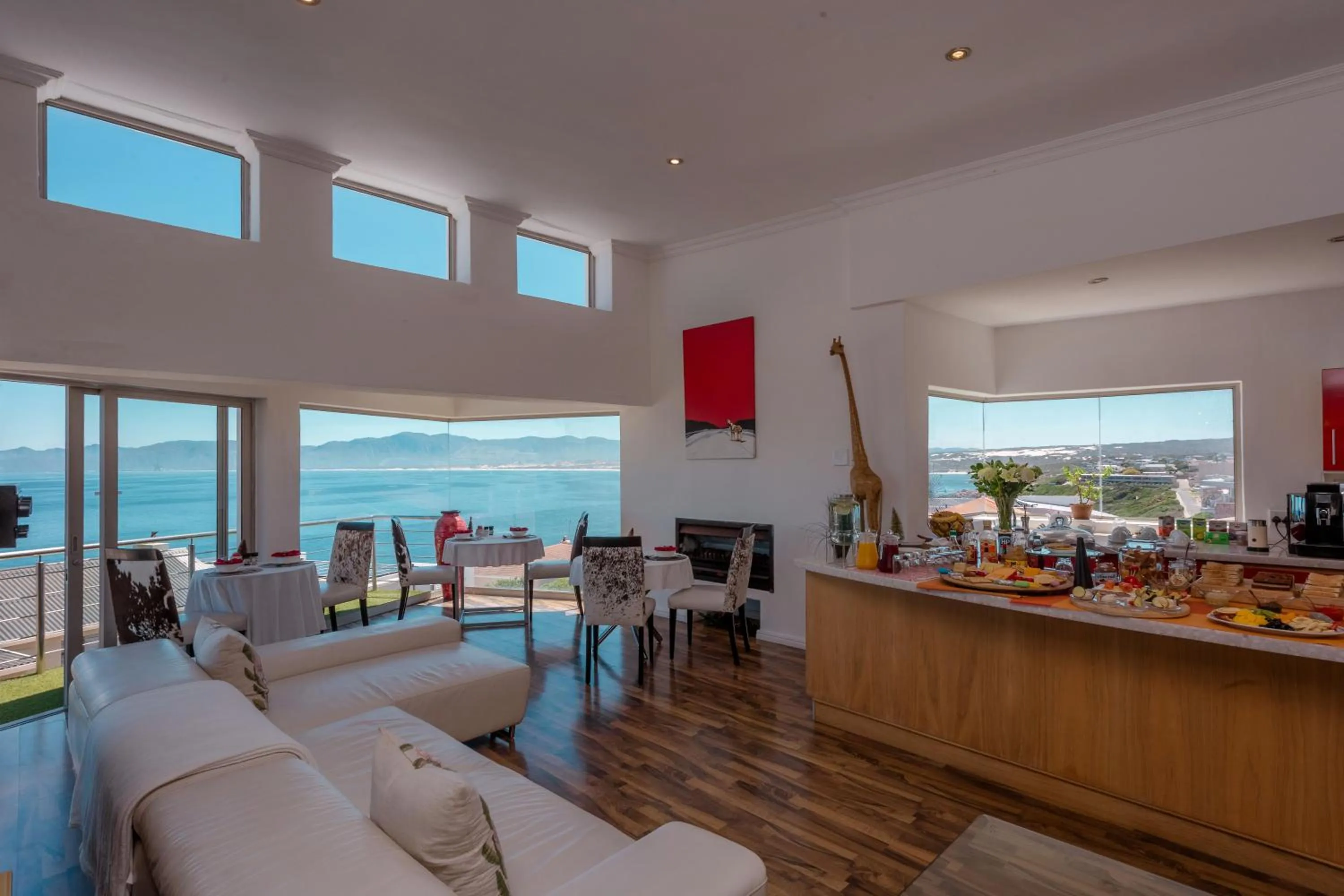 Living room in Sea Star Lodge