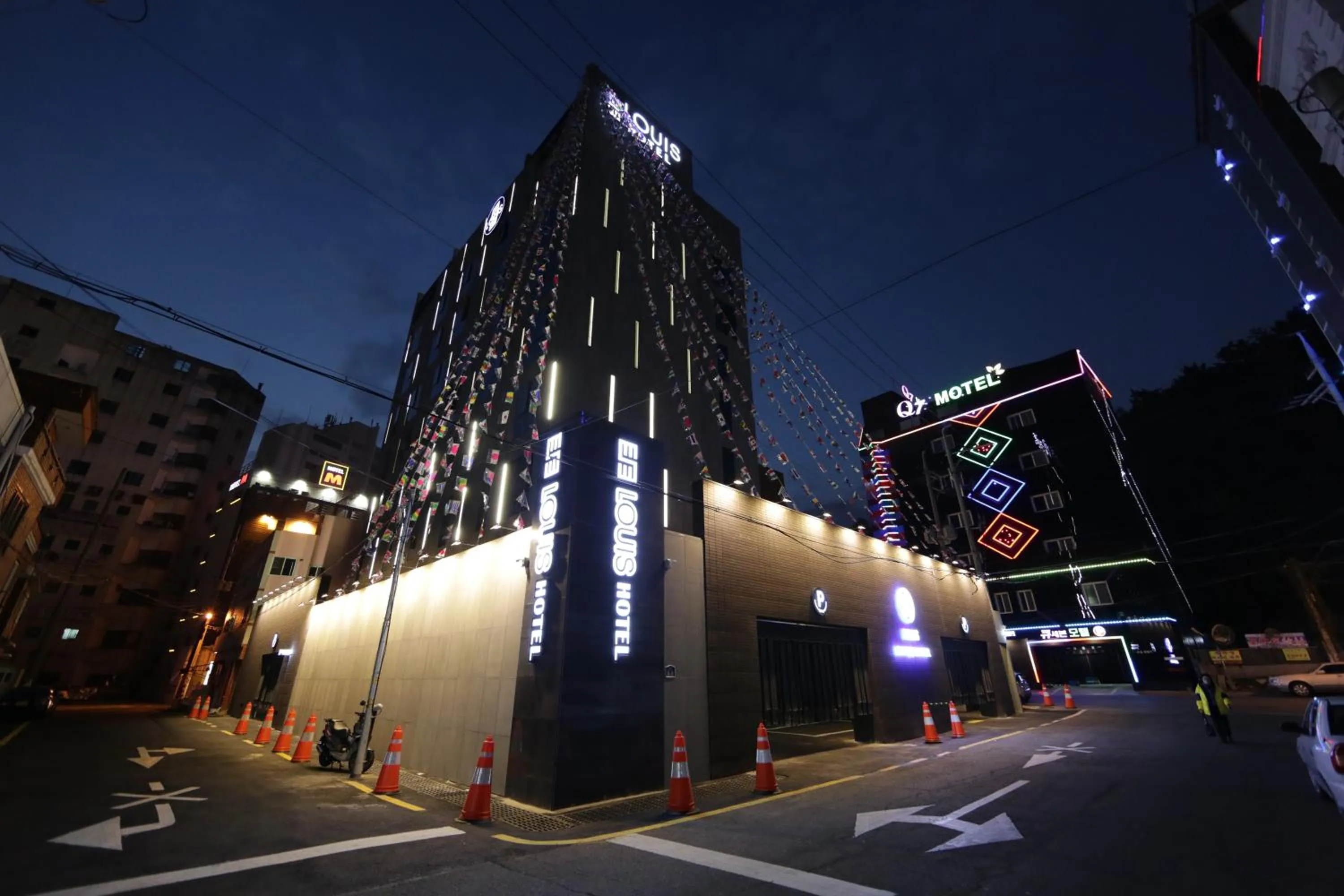 Property building in Louis Boutique Hotel