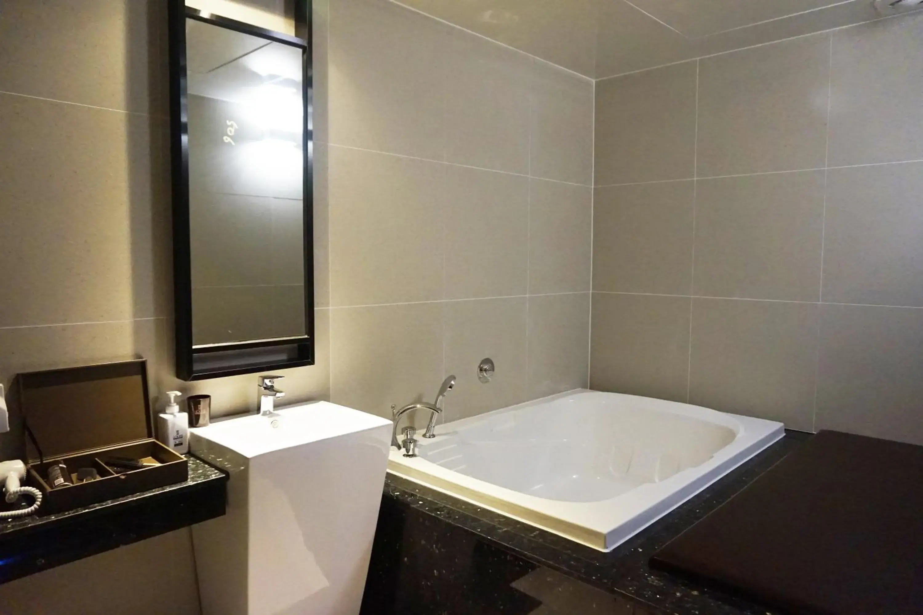 Double or Twin Room with Bathroom in Louis Boutique Hotel Double or Twin Room with Bathroom in Louis Boutique Hotel
