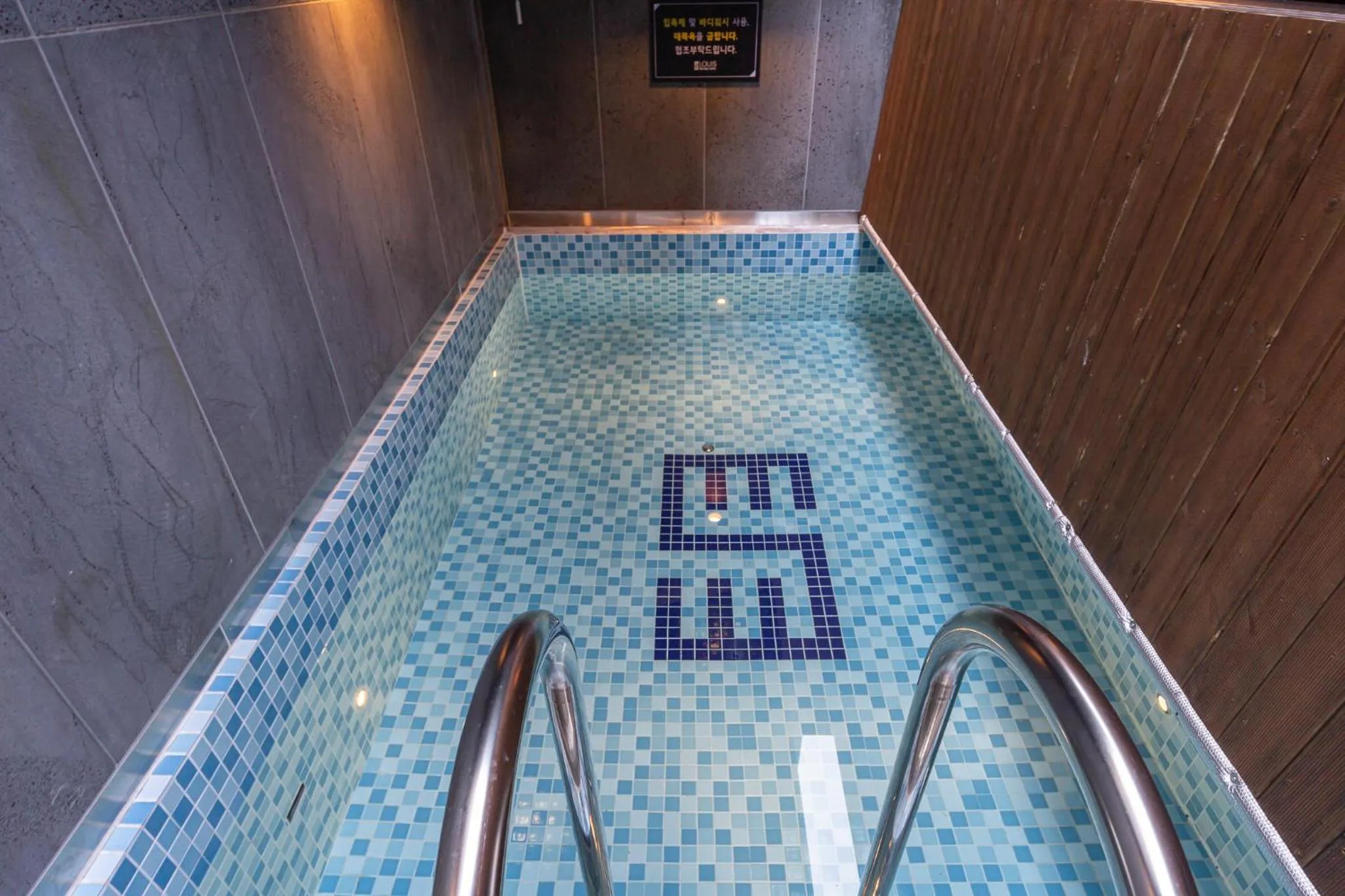 Louis Boutique Hotel