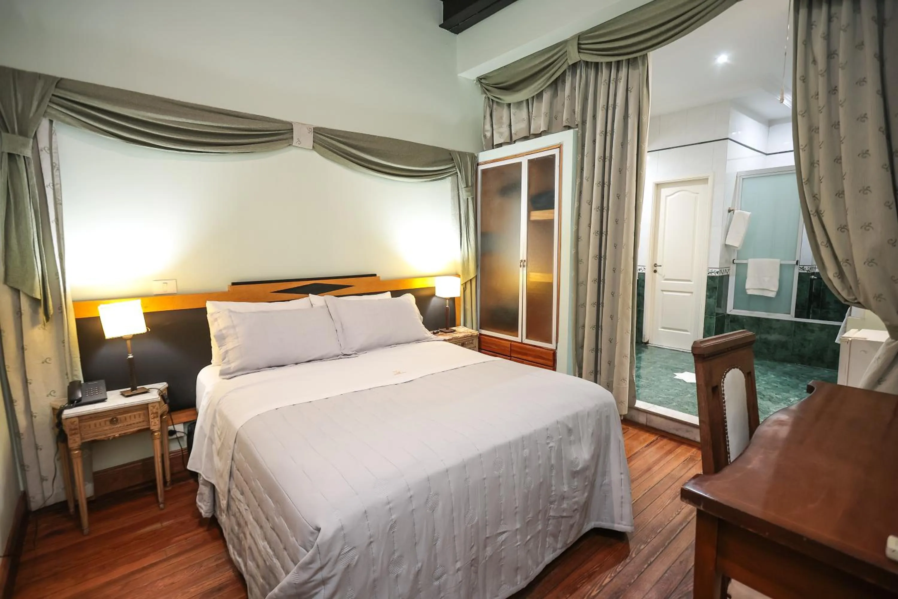 Bed in Hotel A&B Internacional