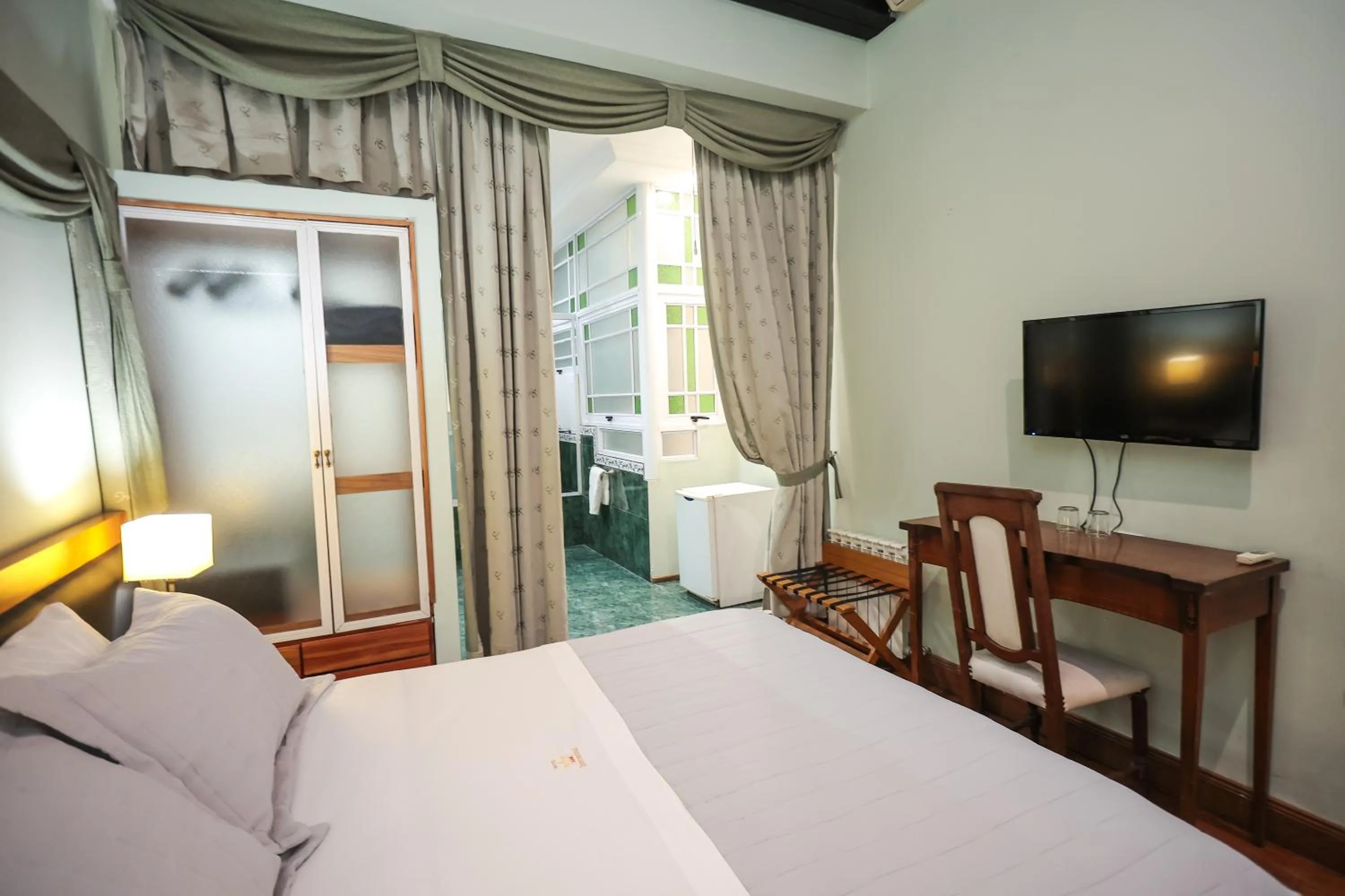 Bed in Hotel A&B Internacional