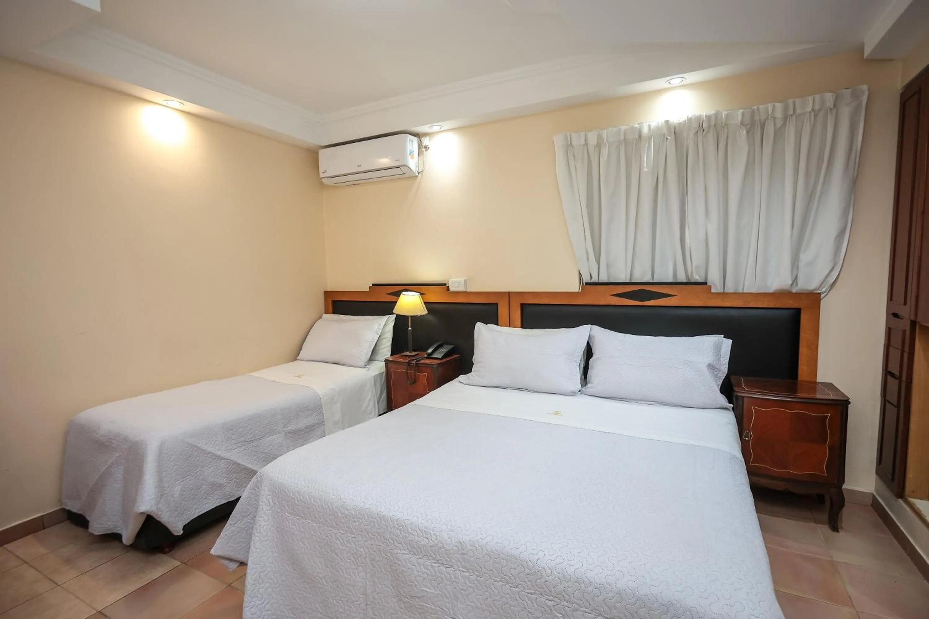 Bed in Hotel A&B Internacional