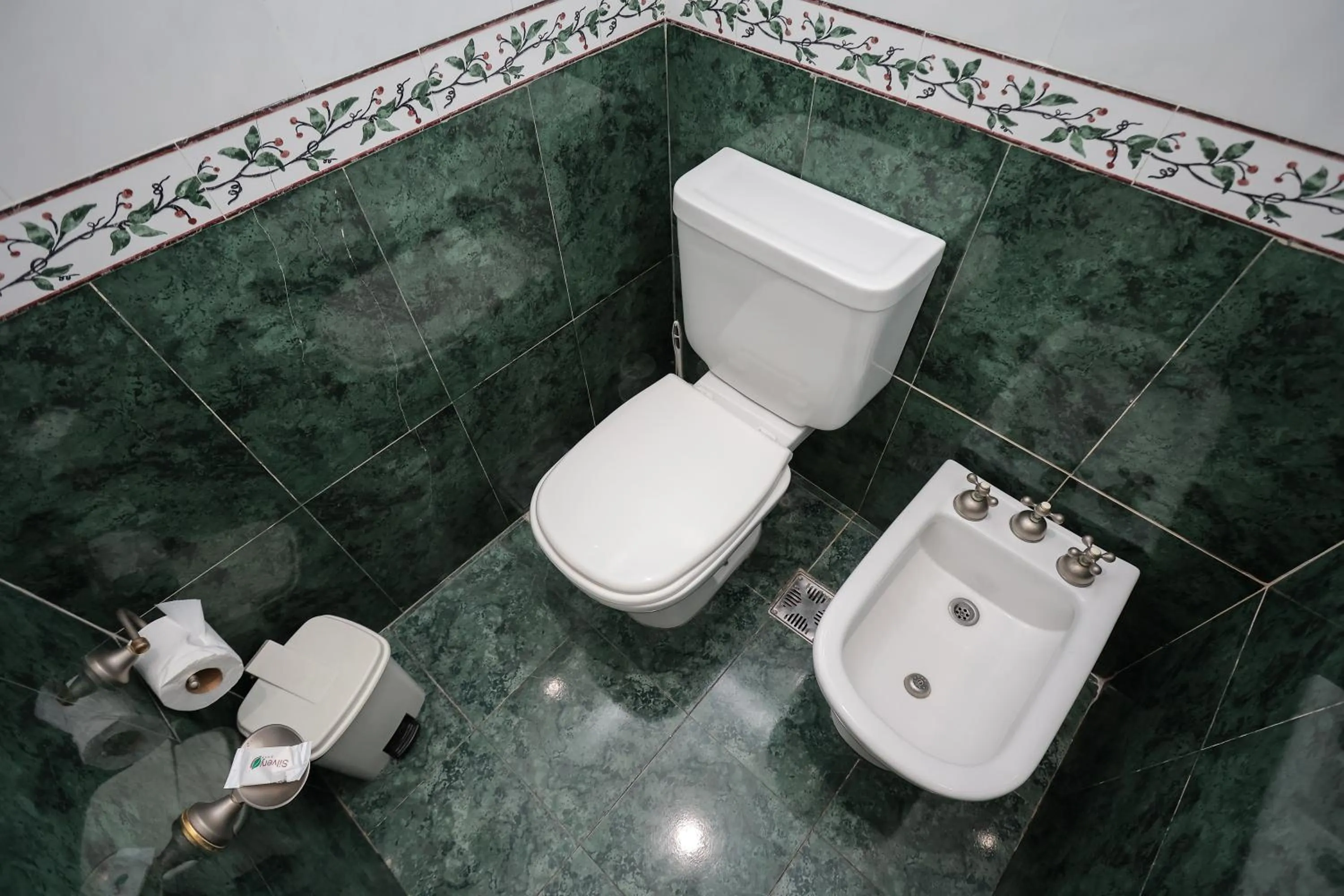 Bathroom in Hotel A&B Internacional