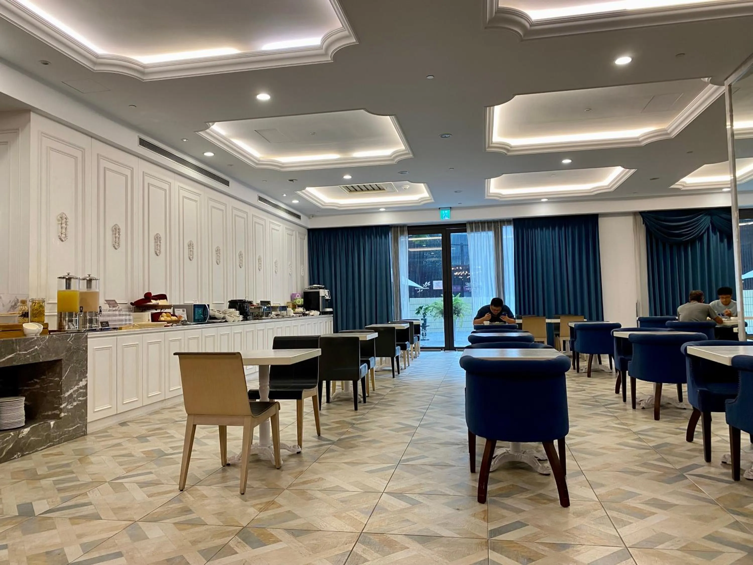 台南星鑽國際商旅 Hua Hotel