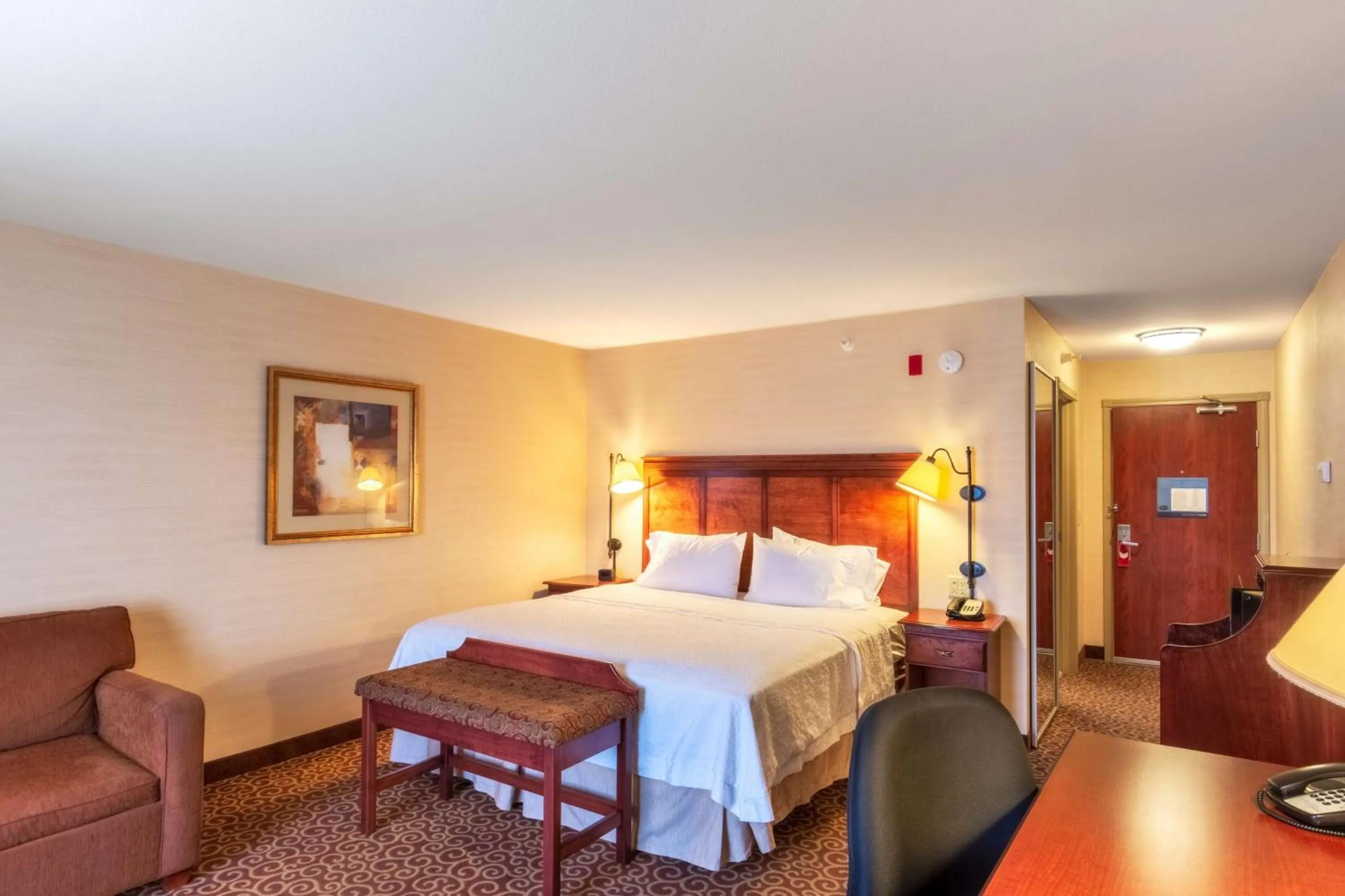 Bedroom, Bed in Hampton Inn Rawlins