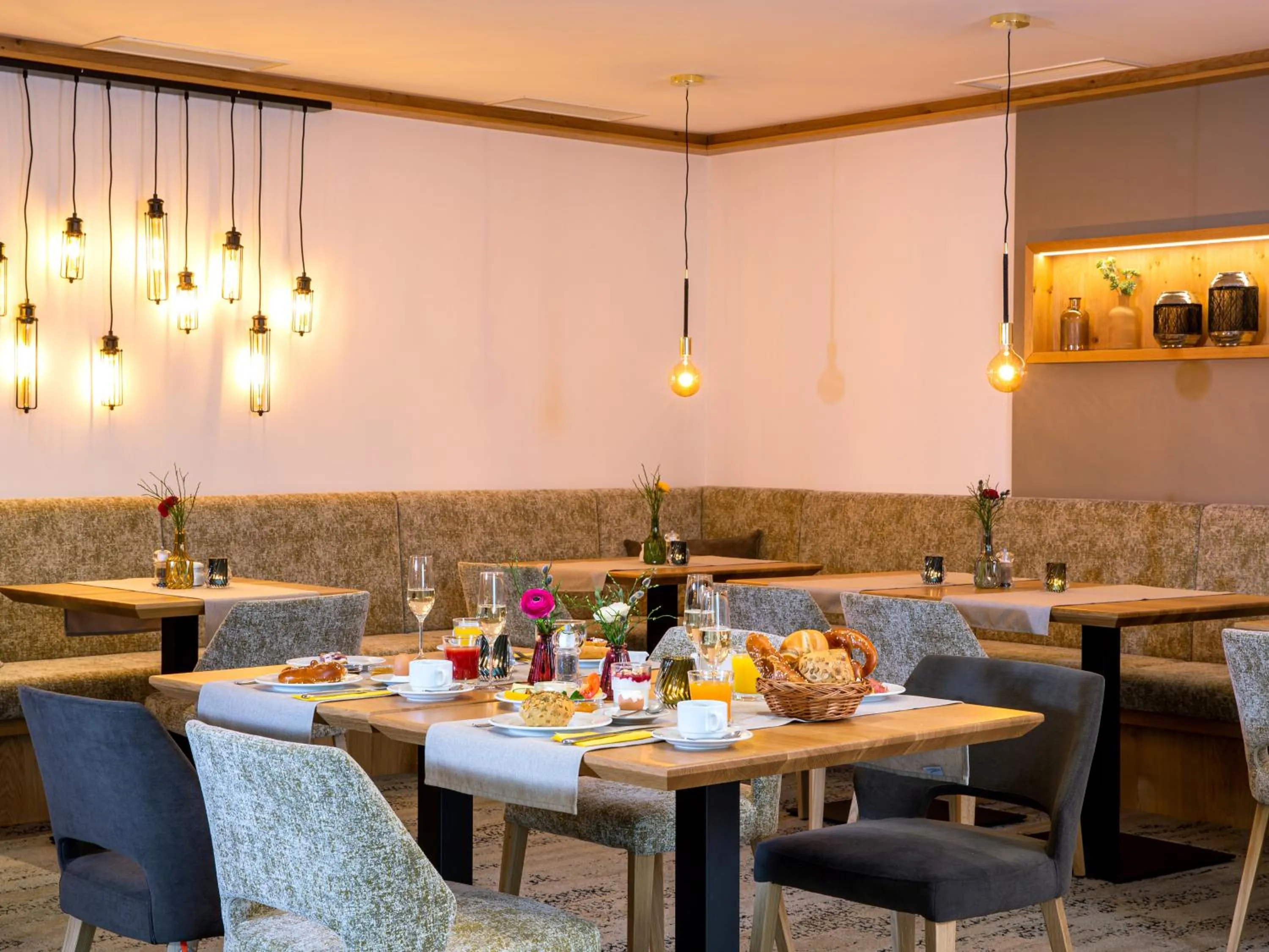 Restaurant/places to eat in Hotel Konradshof