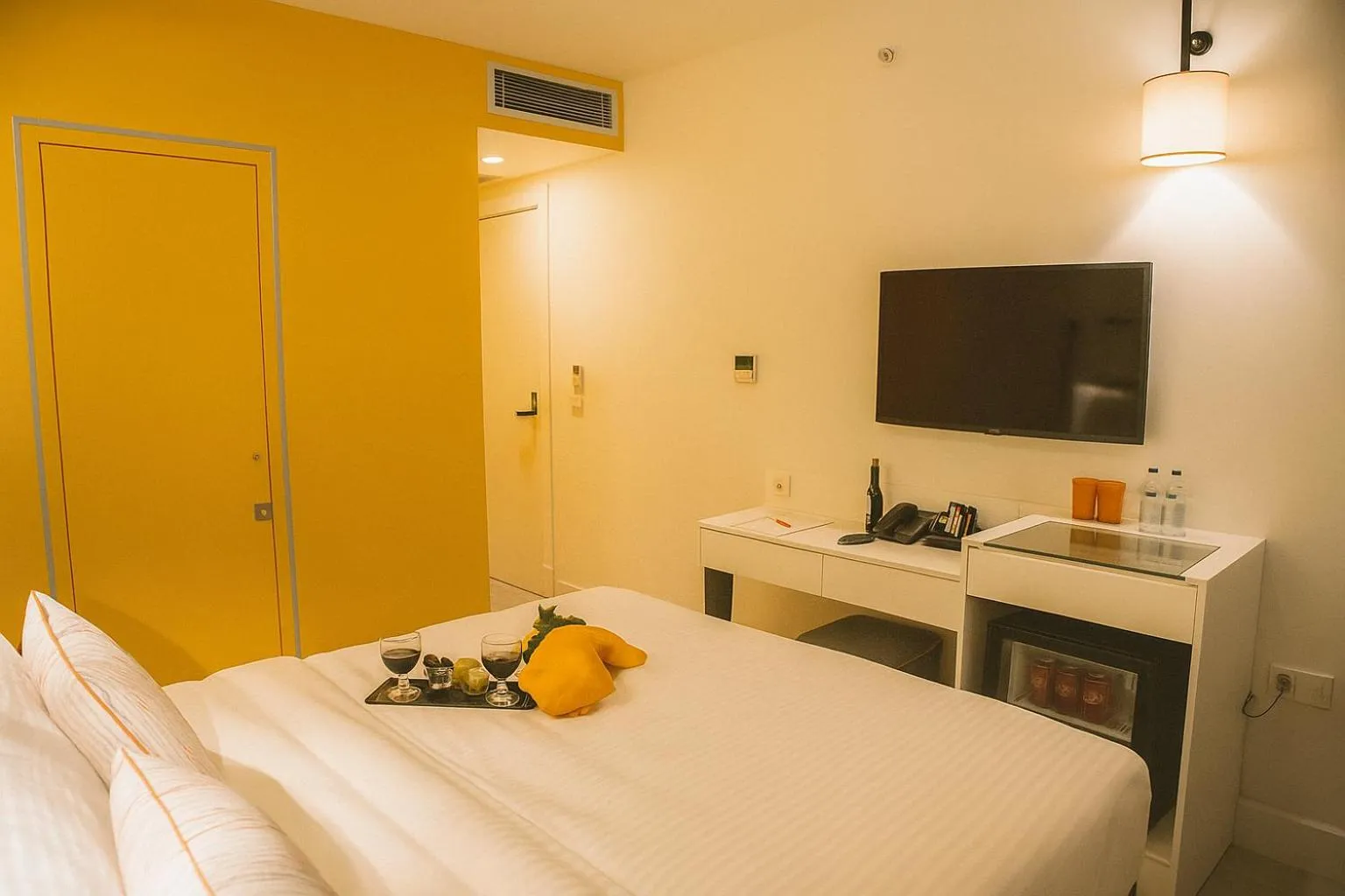 Bed in Sparkle Hotel