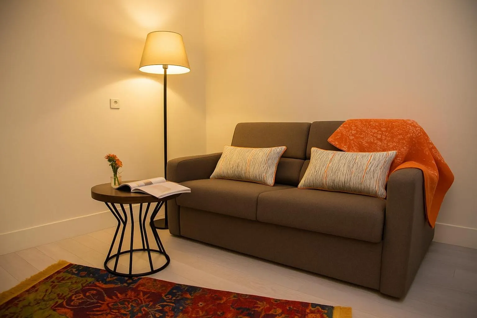 Living room in Sparkle Hotel