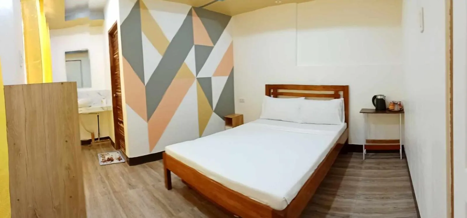 Bed in Vali-Joe Travel Lodge