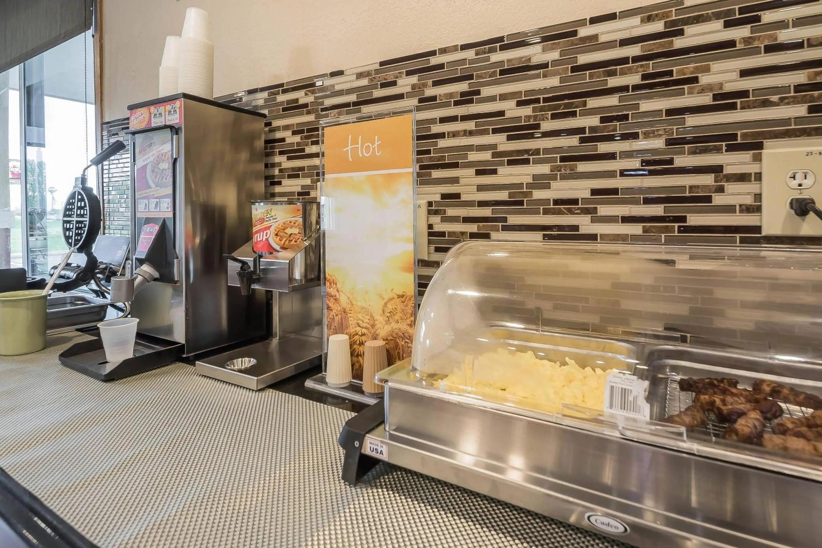 Breakfast in Quality Inn Janesville North