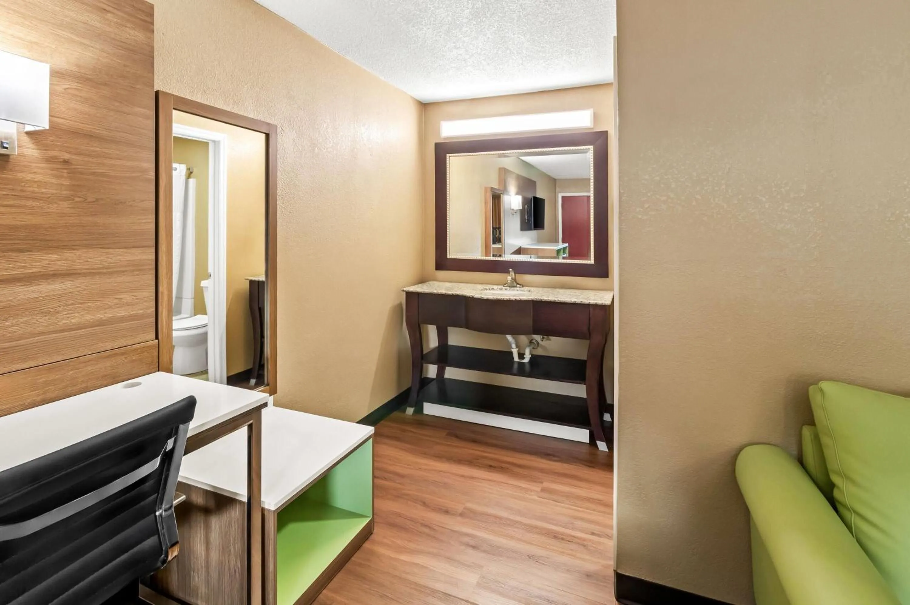 Bed in Super 8 by Wyndham Cincinnati-Springdale OH