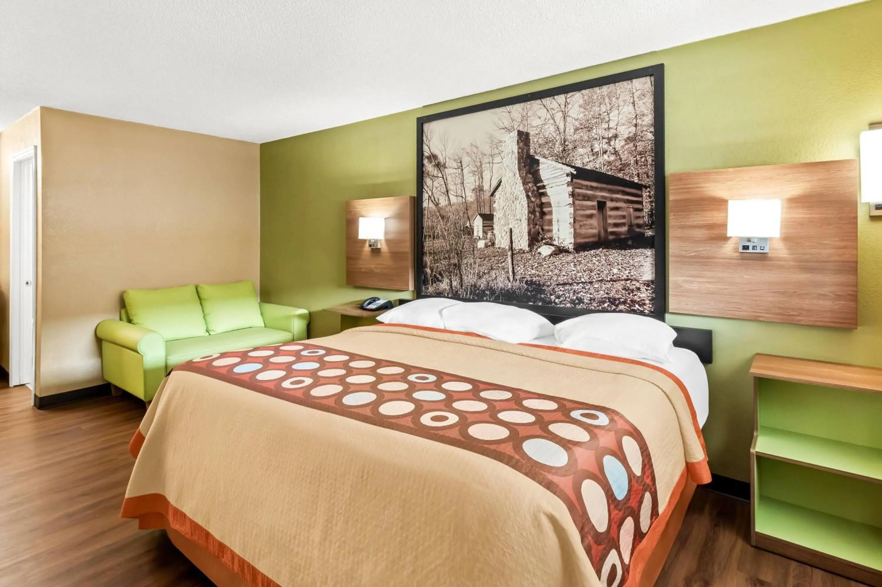 Bed in Super 8 by Wyndham Cincinnati-Springdale OH