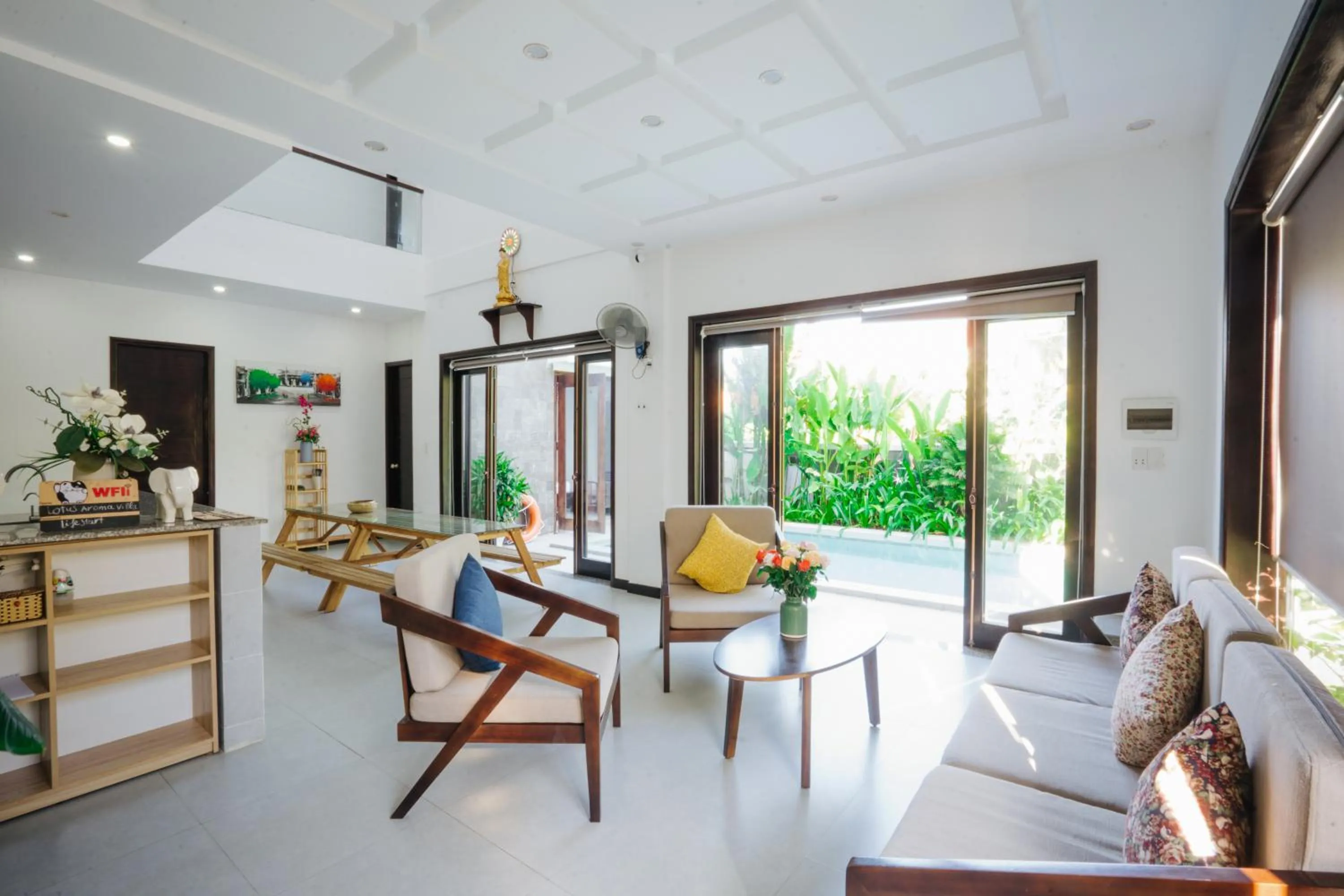 Living room in Hoi An Lotus Aroma Villa