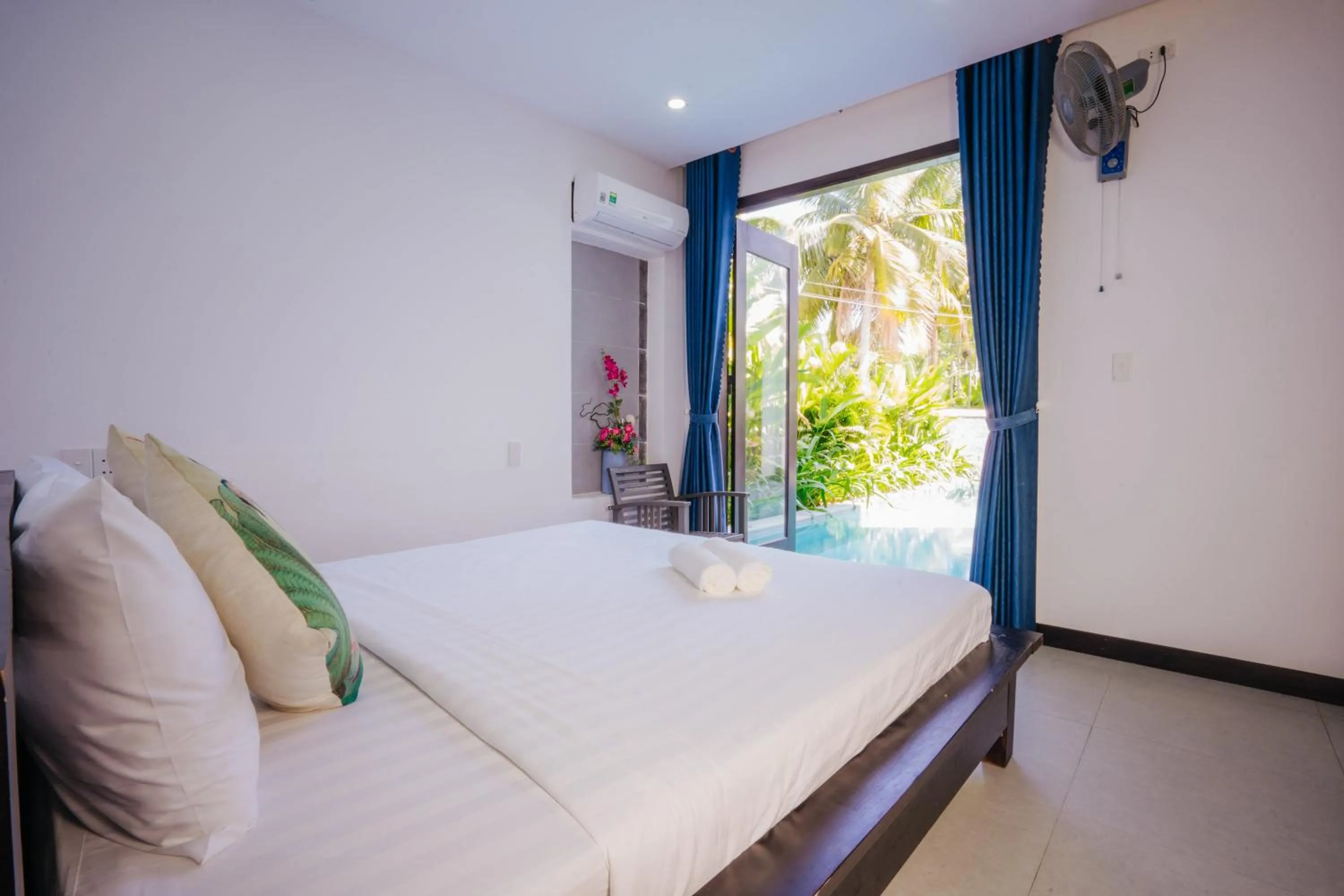 Bed in Hoi An Lotus Aroma Villa