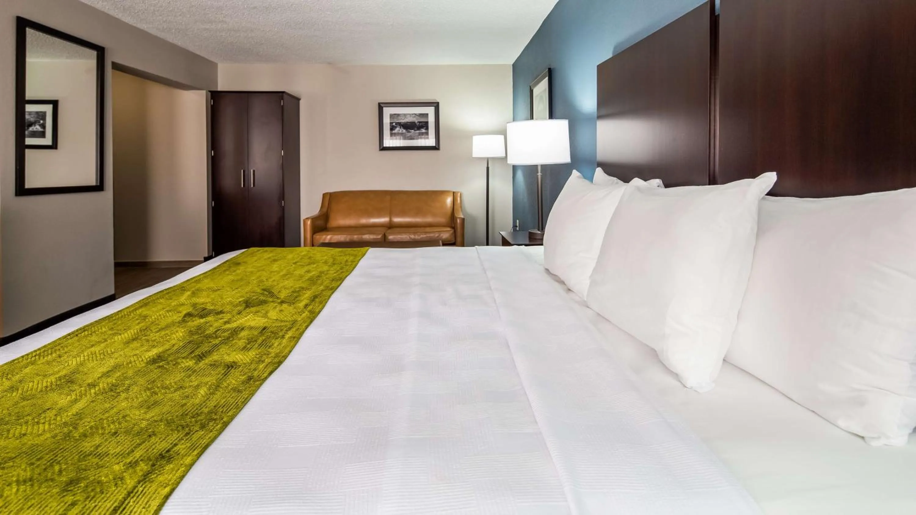 Photo of the whole room, Bed in Best Western Rock Hill