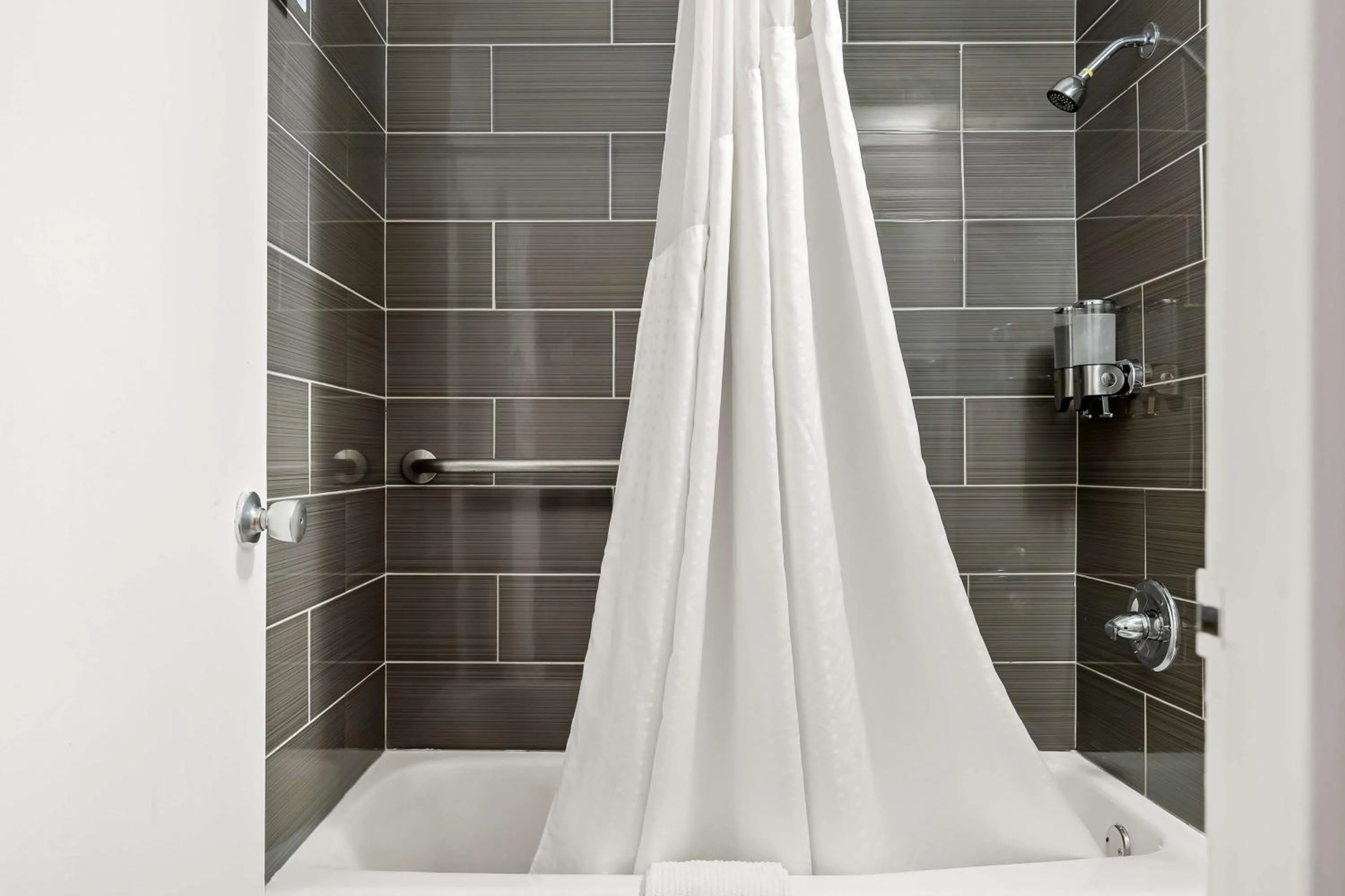 Bathroom in Americas Best Value Inn Danville