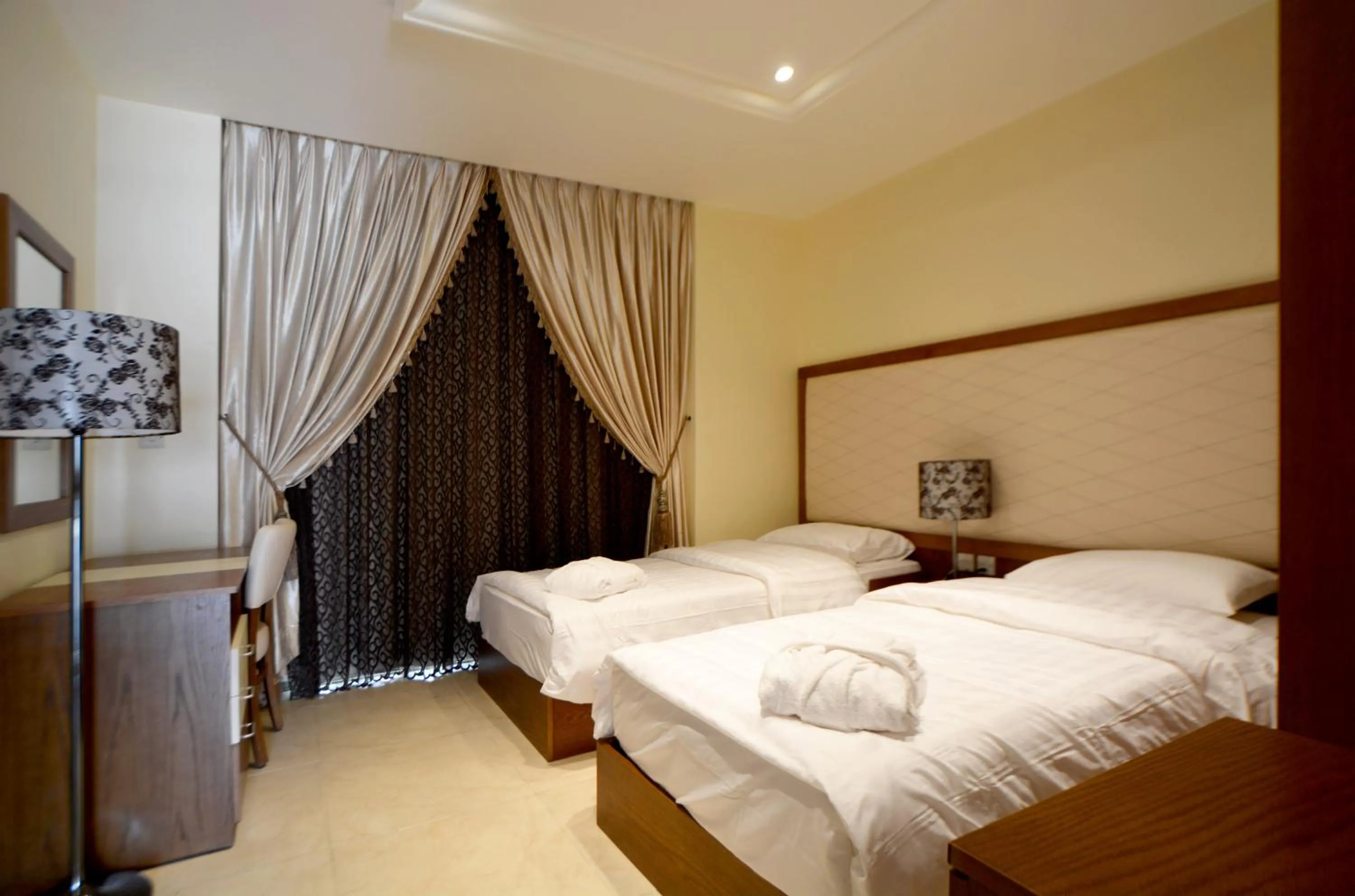 Bed in Public Security Hotel & Chalets