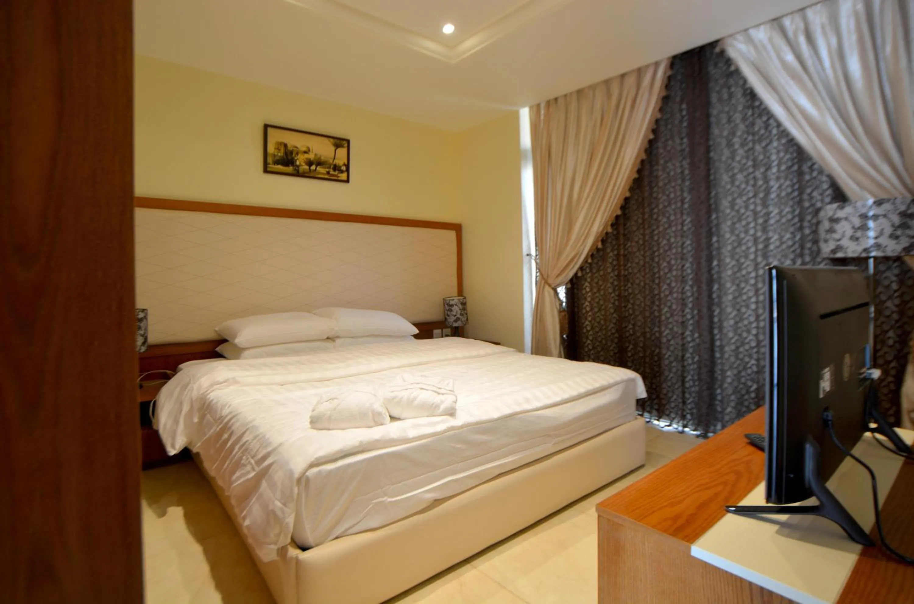 Bed in Public Security Hotel & Chalets