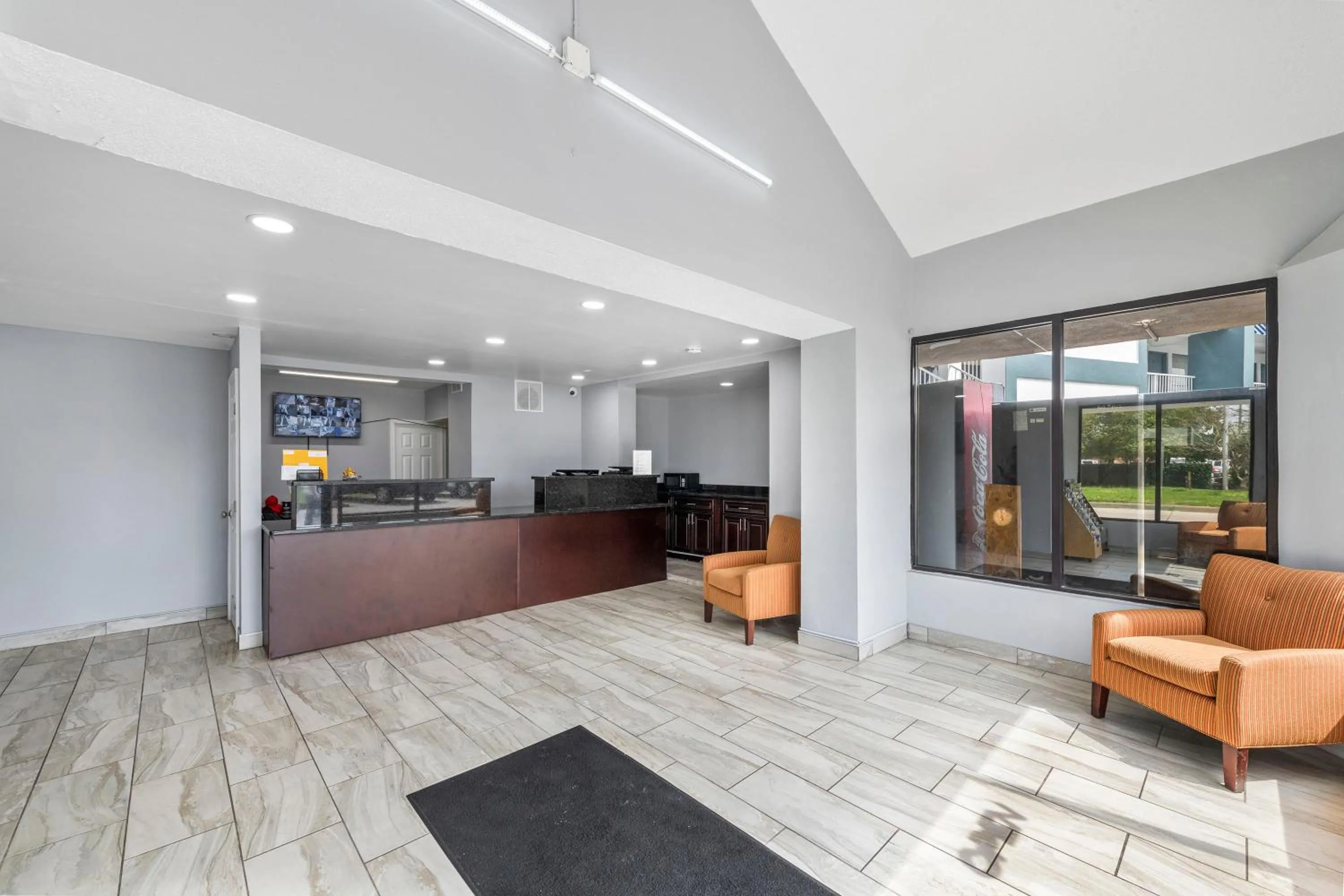 Lobby/Reception in Riverwalk Inn and Suites Portsmouth