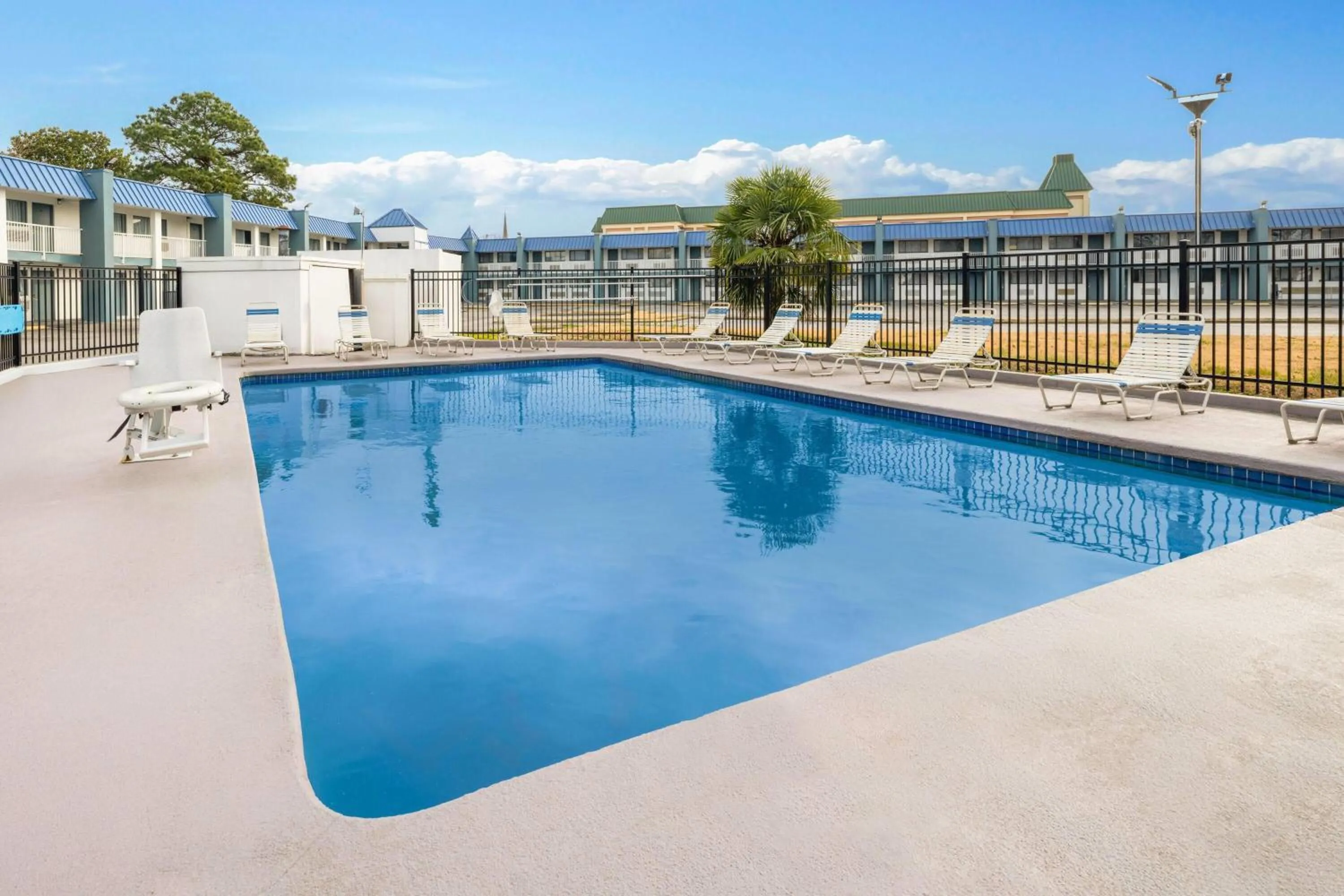 Swimming pool in Super 8 by Wyndham Portsmouth - Norfolk