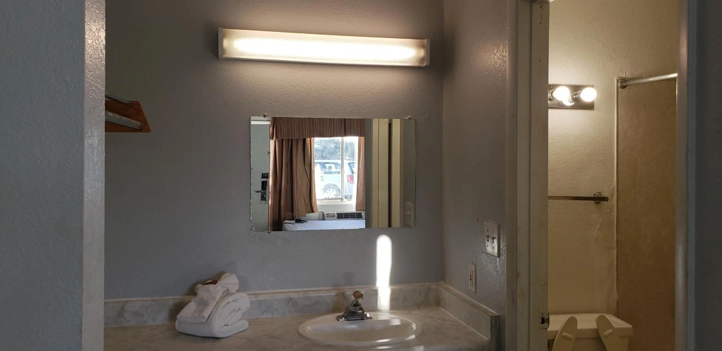 Bathroom in Minsk Hotels - Extended Stay, I-10 Tucson Airport