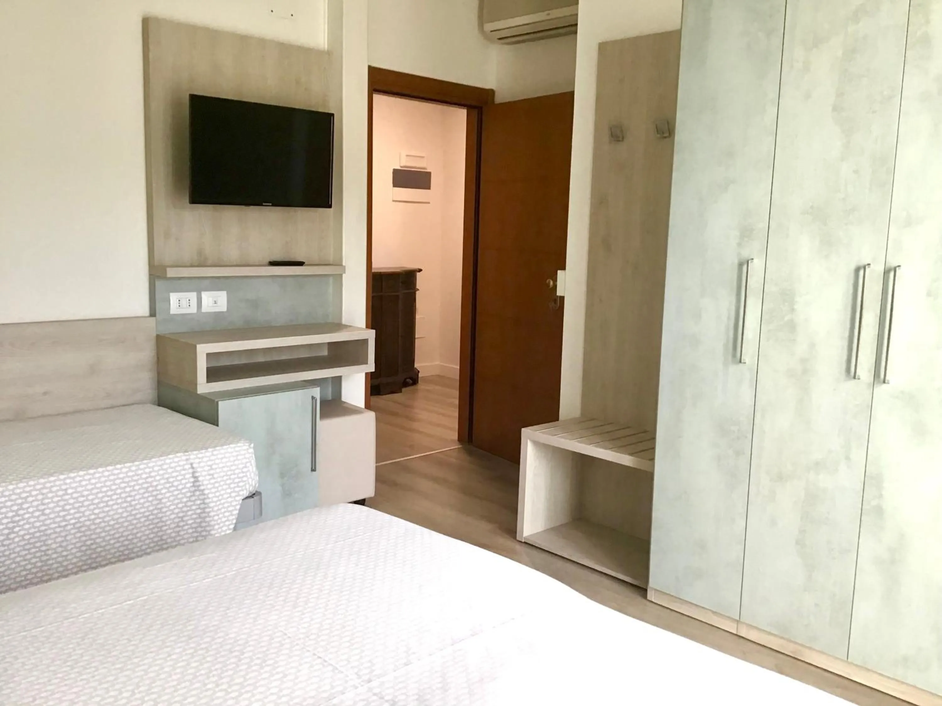 Photo of the whole room in La Coccinella Residence