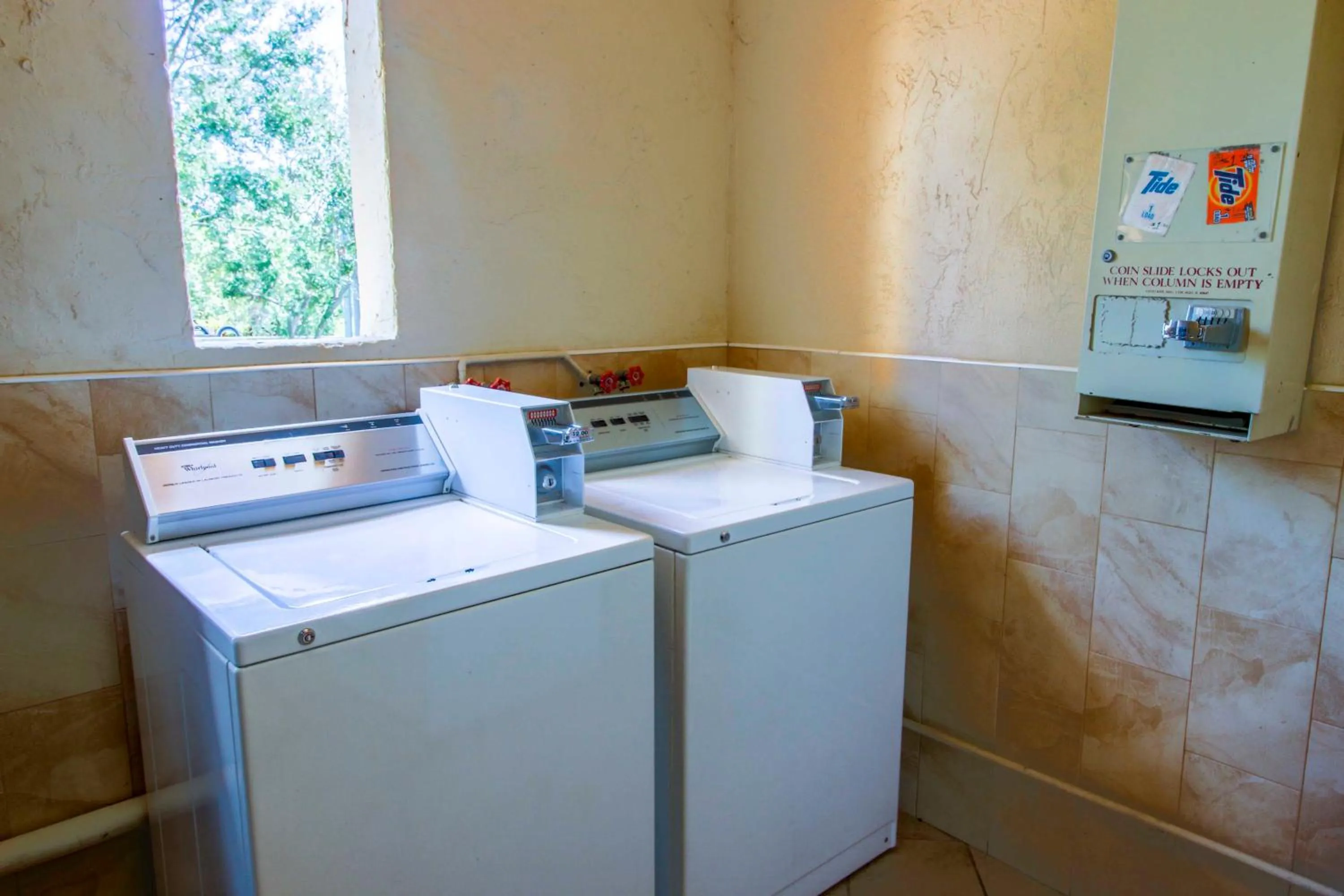 laundry in Inn of America