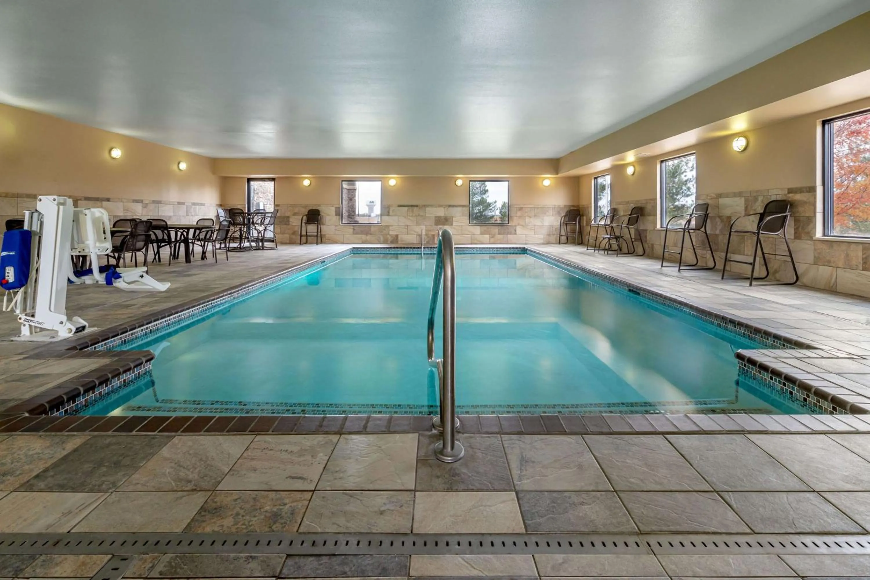 Pool view in Hampton Inn Mitchell