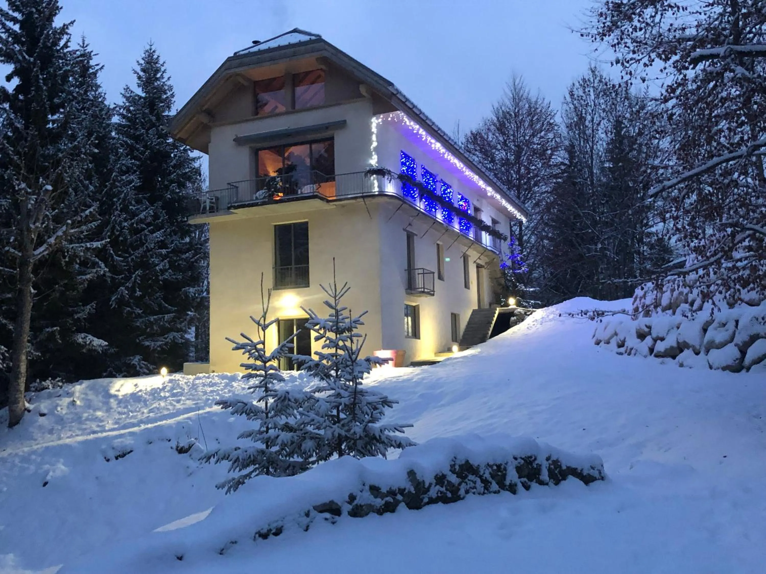 Facade/entrance in Le Moulin des Olirics