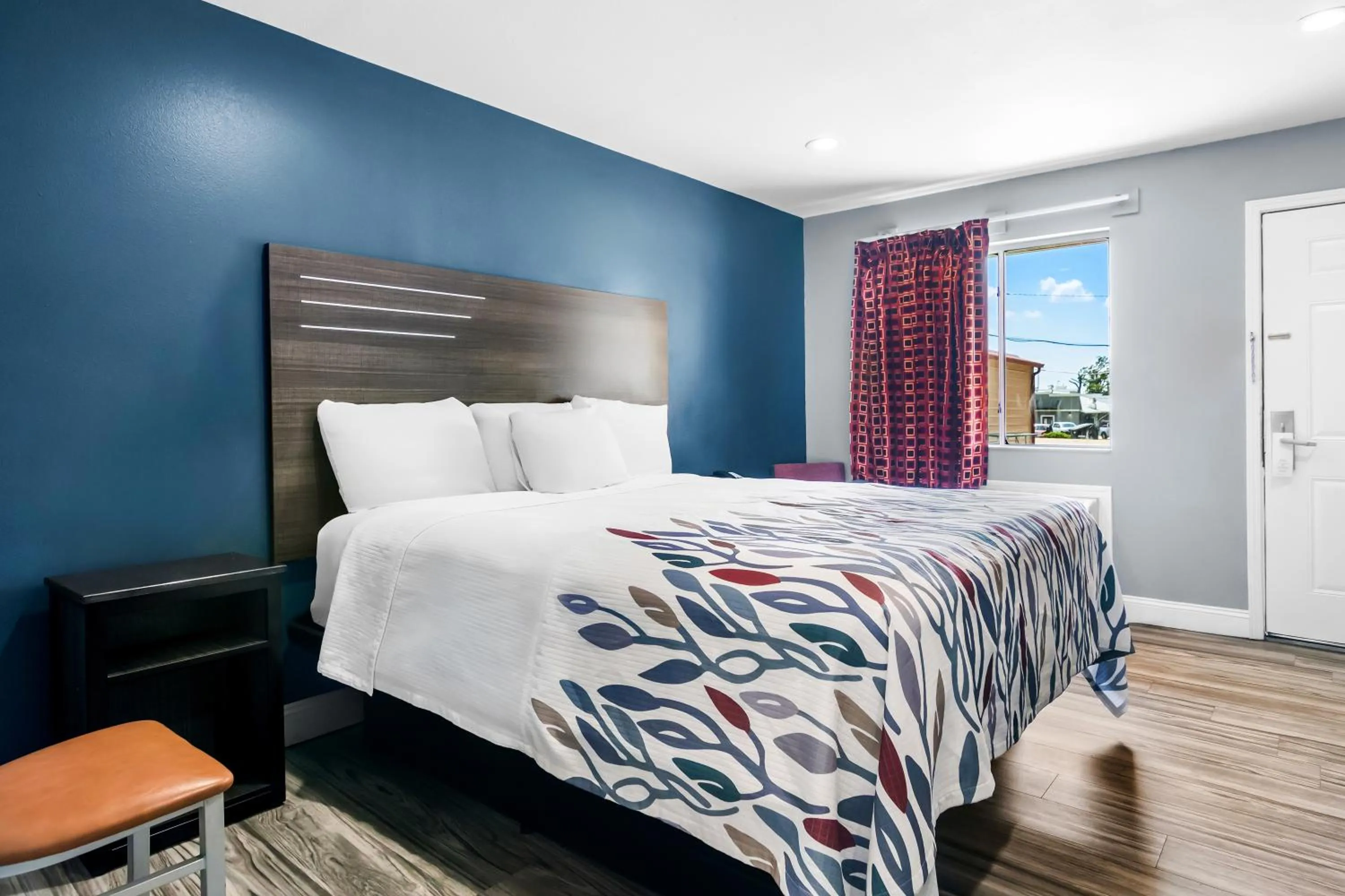 Bed in Americas Best Value Inn and Suites Siloam Springs