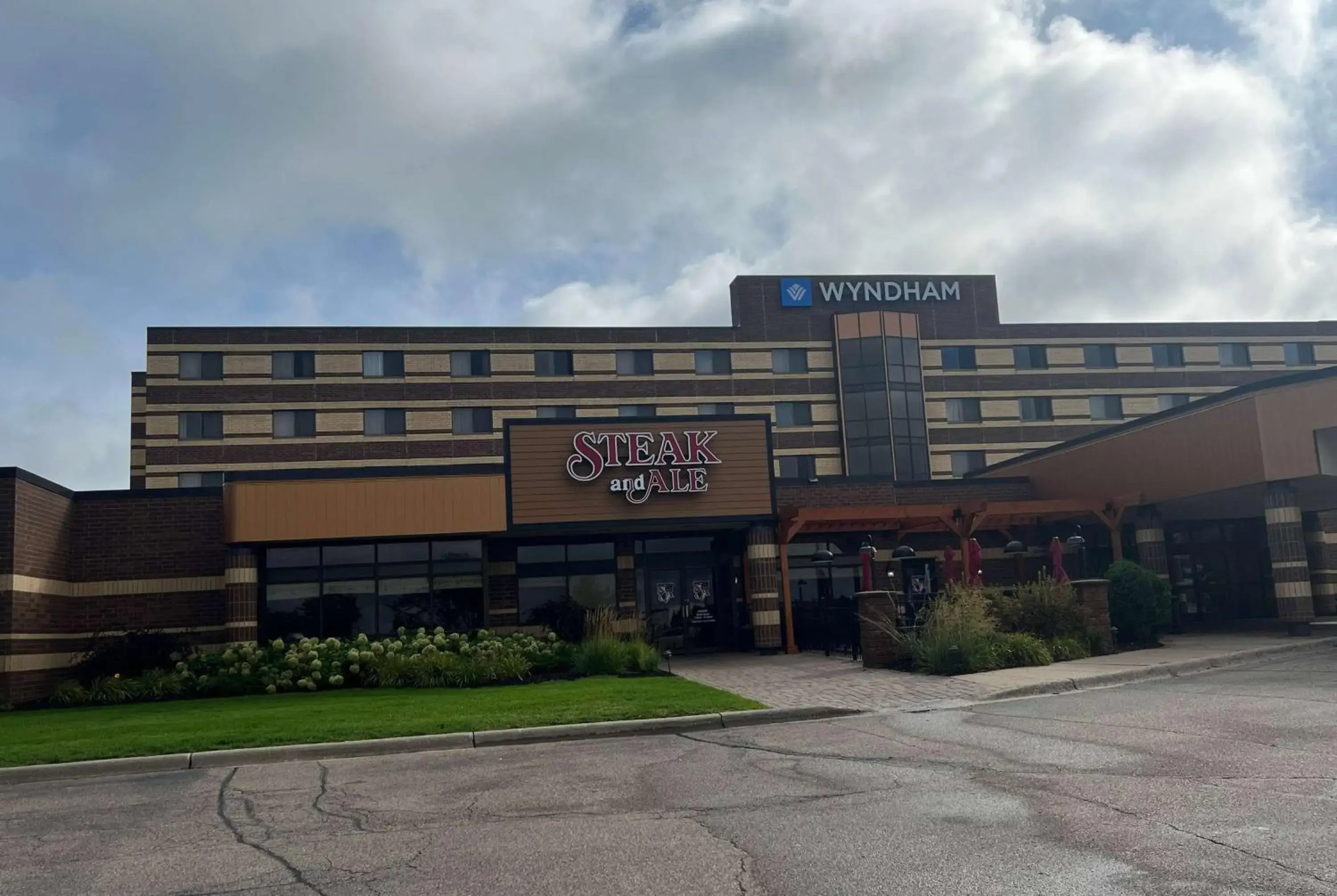 Wyndham Minneapolis South Burnsville Wyndham Minneapolis South Burnsville