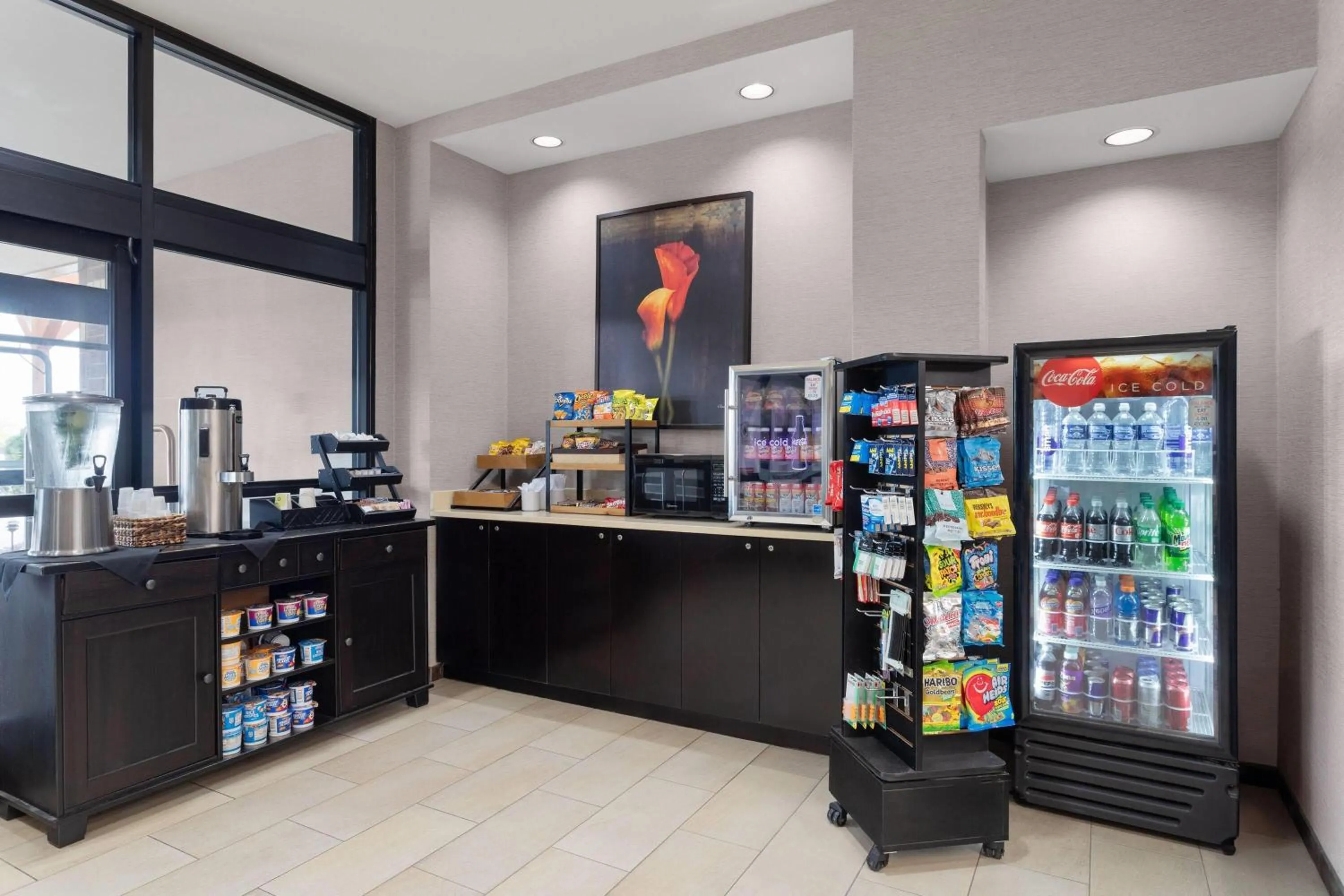 Food and drinks in Wyndham Minneapolis South Burnsville