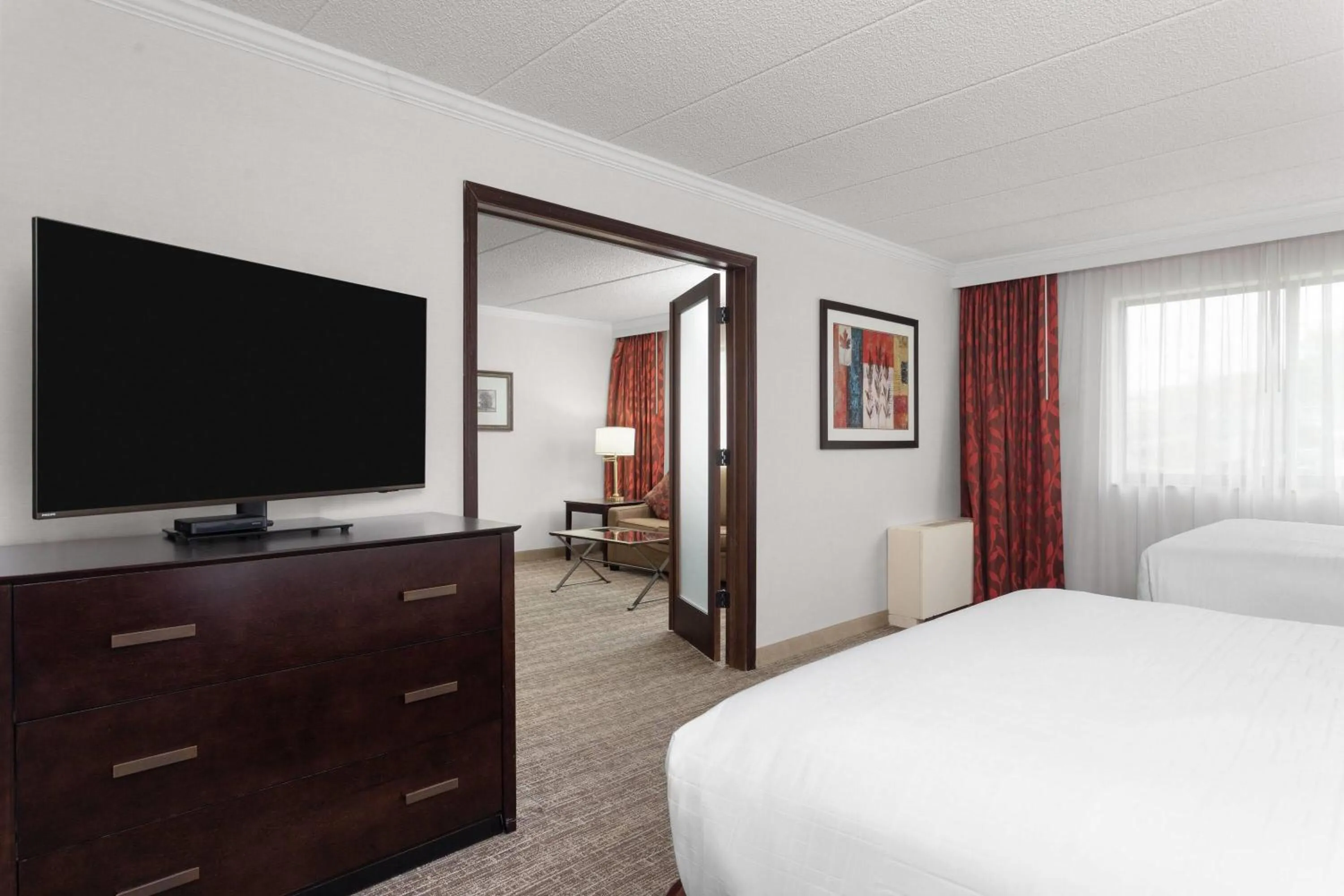 Photo of the whole room, Bed in Wyndham Minneapolis South Burnsville