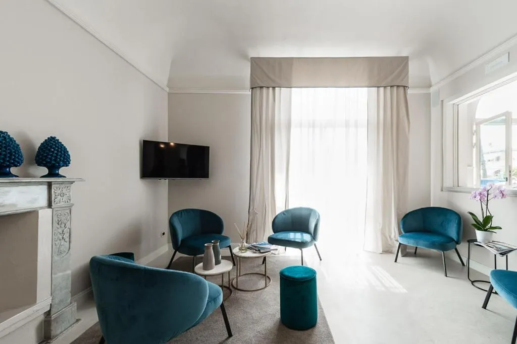 TV and multimedia in Hotel London