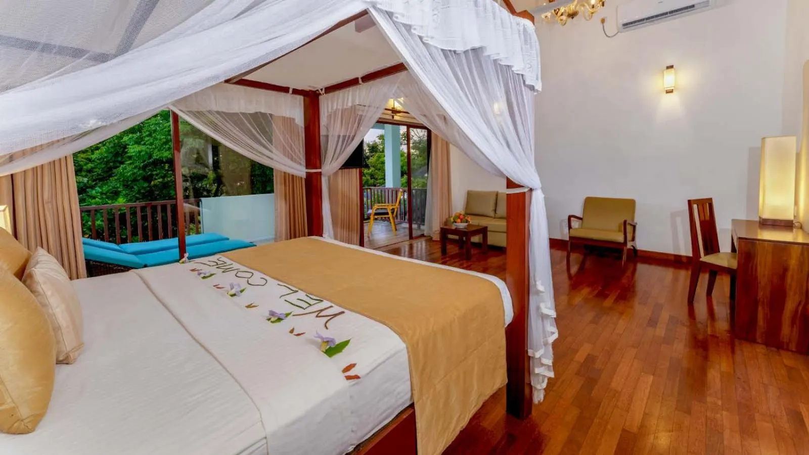 Living room, Bed in Siddhalepa Ayurveda Resort - All Meals, Ayurveda Treatment and Yoga