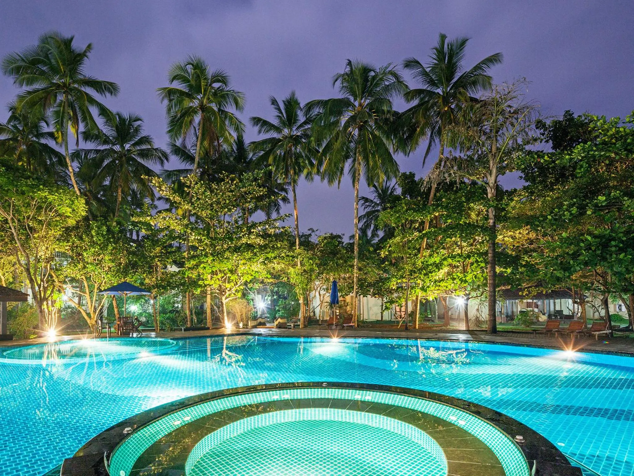 Swimming pool in Siddhalepa Ayurveda Resort - All Meals, Ayurveda Treatment and Yoga