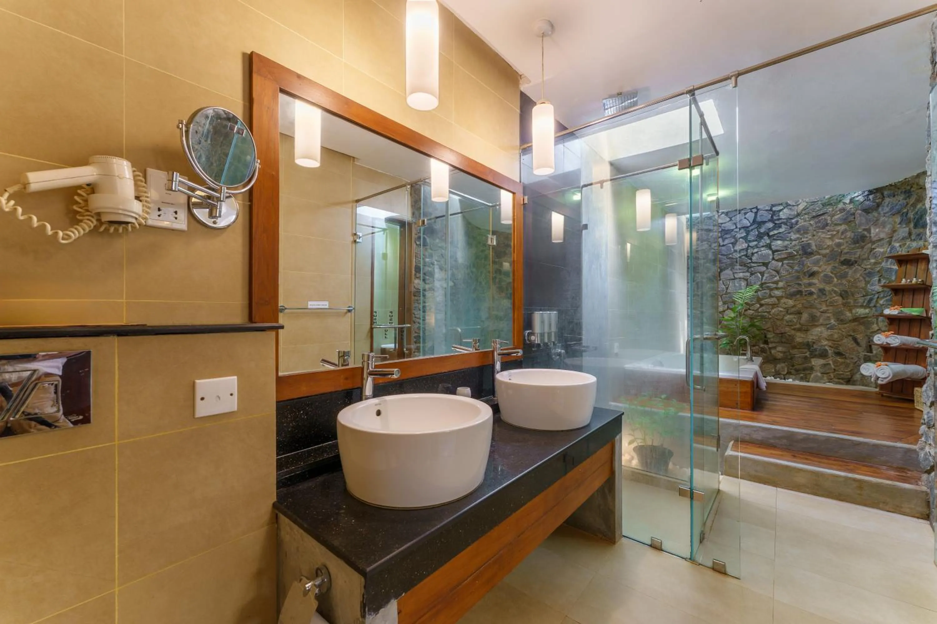 Shower in Siddhalepa Ayurveda Resort - All Meals, Ayurveda Treatment and Yoga