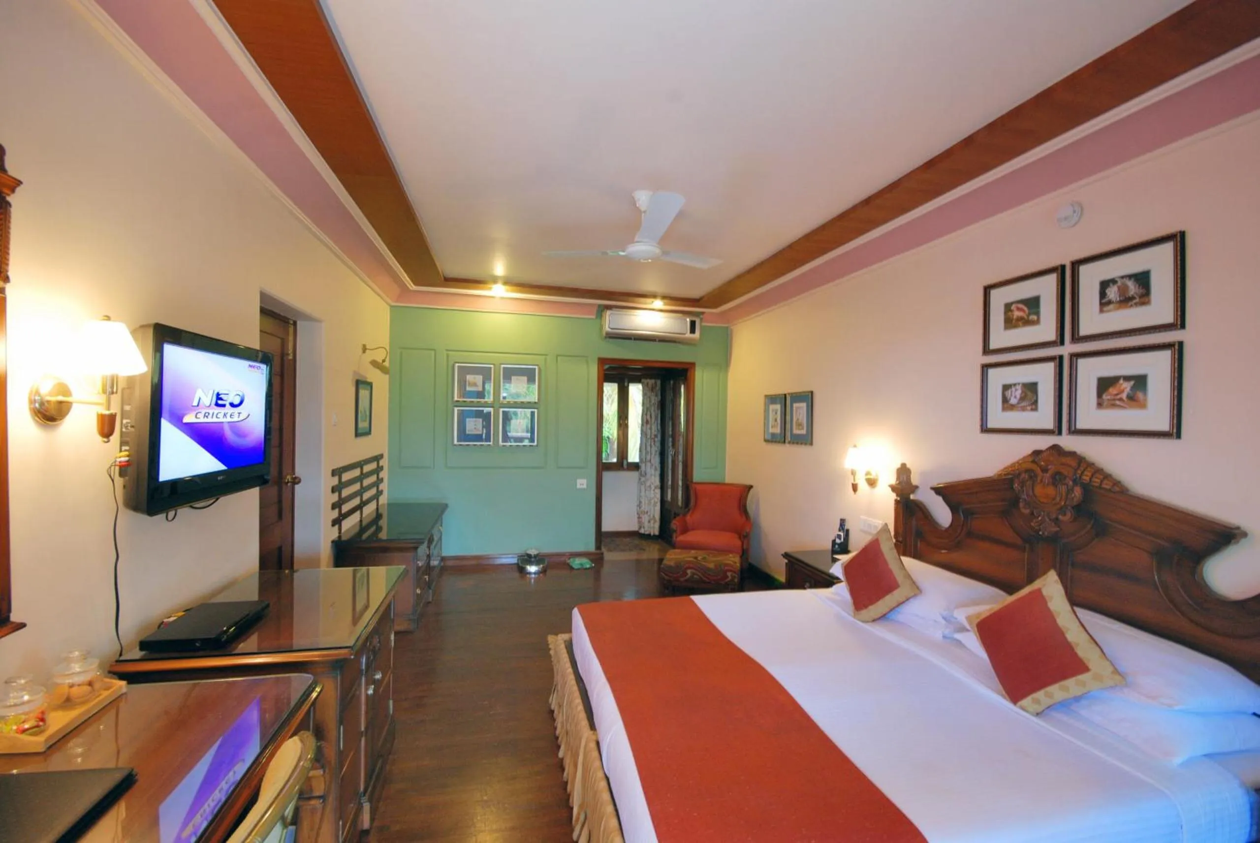 Bed in Mayfair Heritage