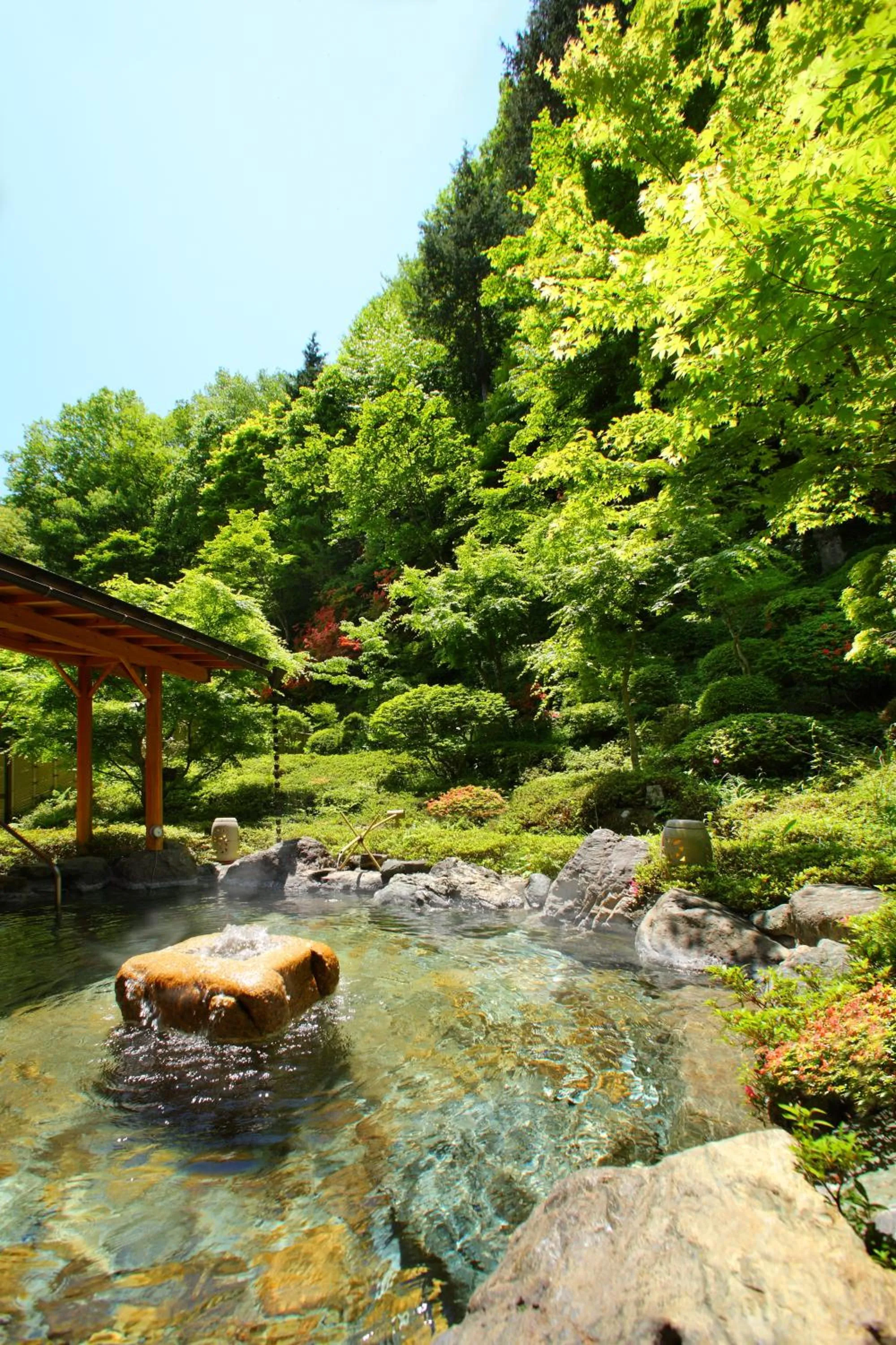 Hot Spring Bath in Futari Shizuka
