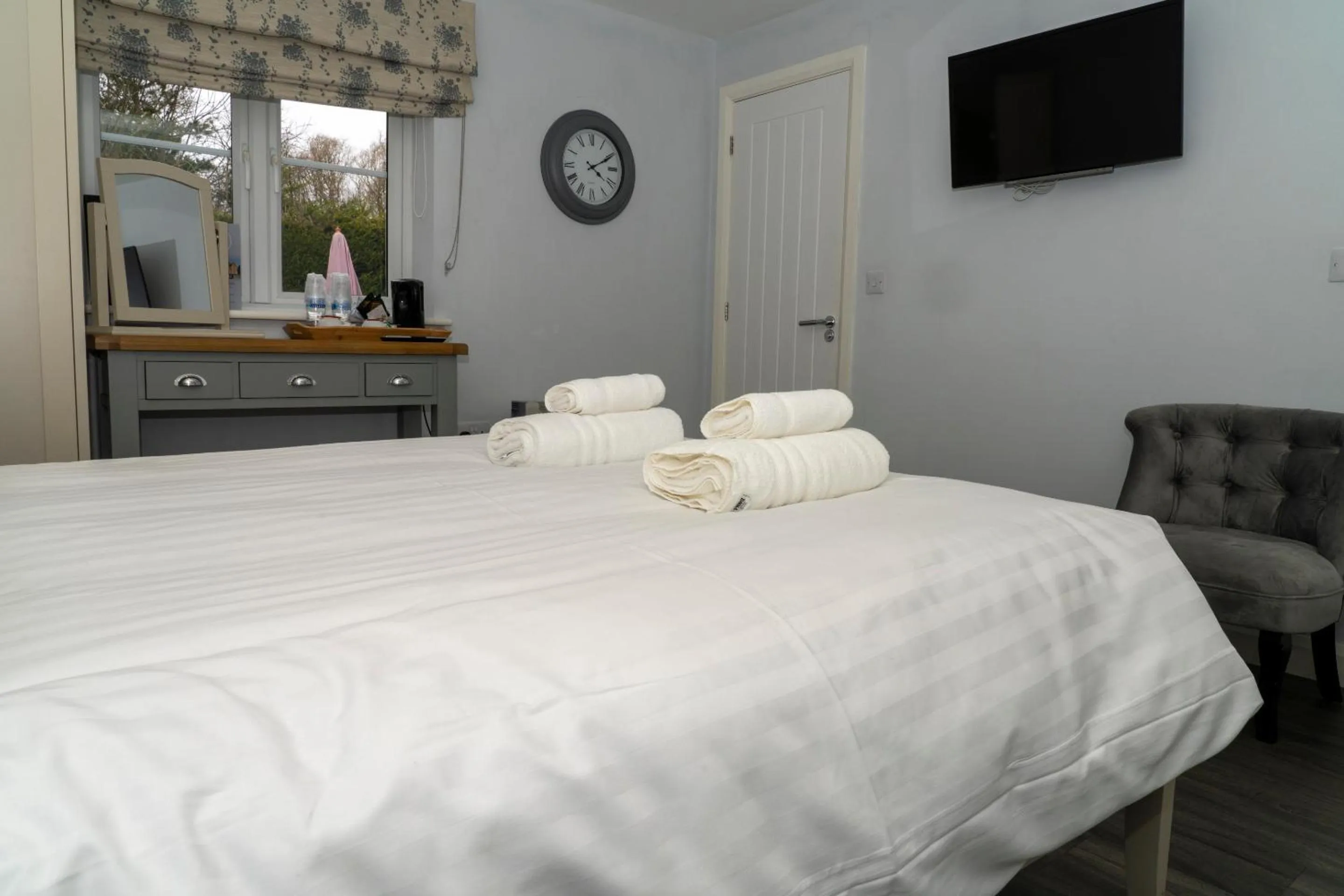 Bed in The Finch Hatton Arms