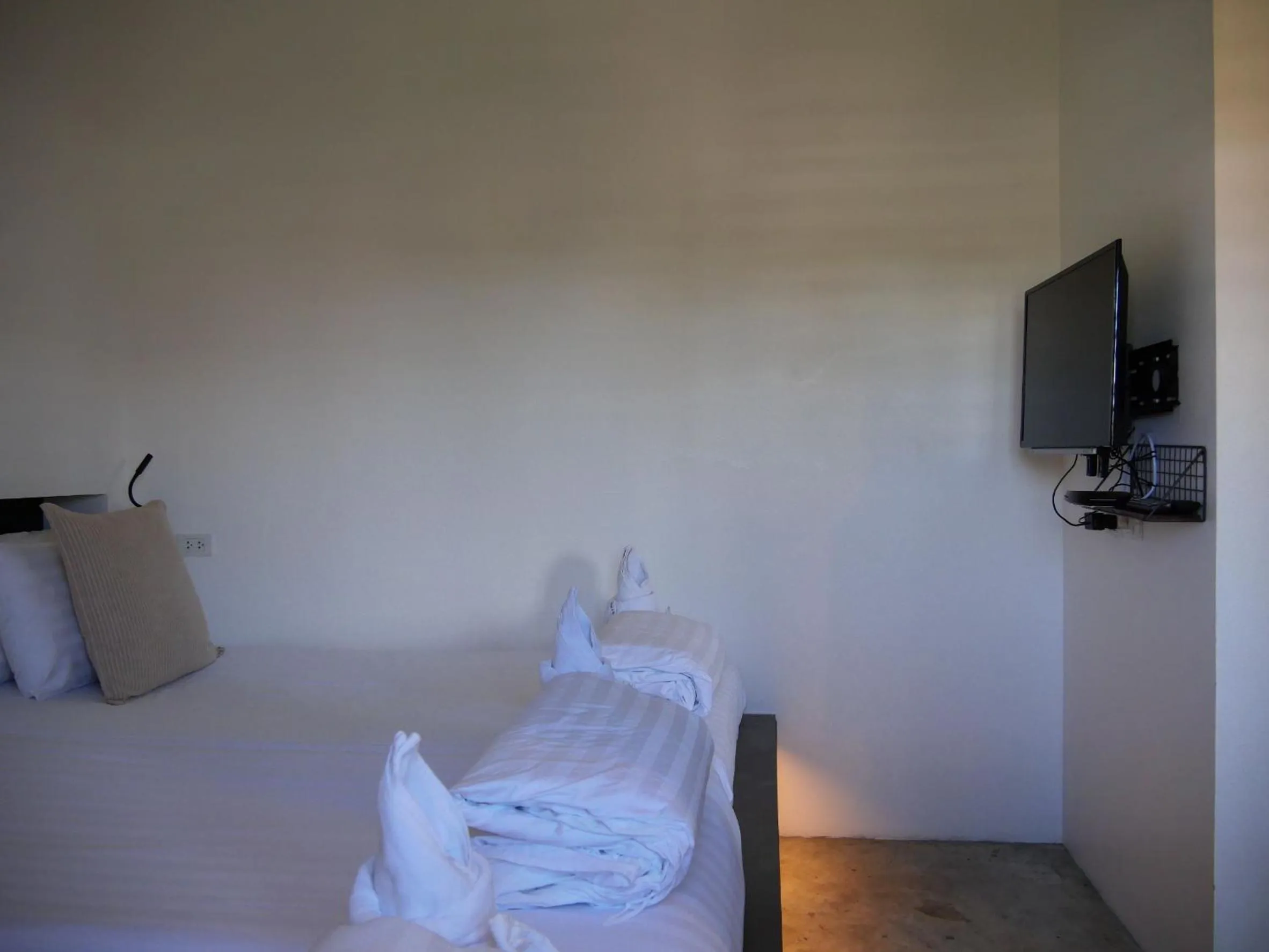 Bedroom, Bed in Book a Bed Poshtel - SHA Plus