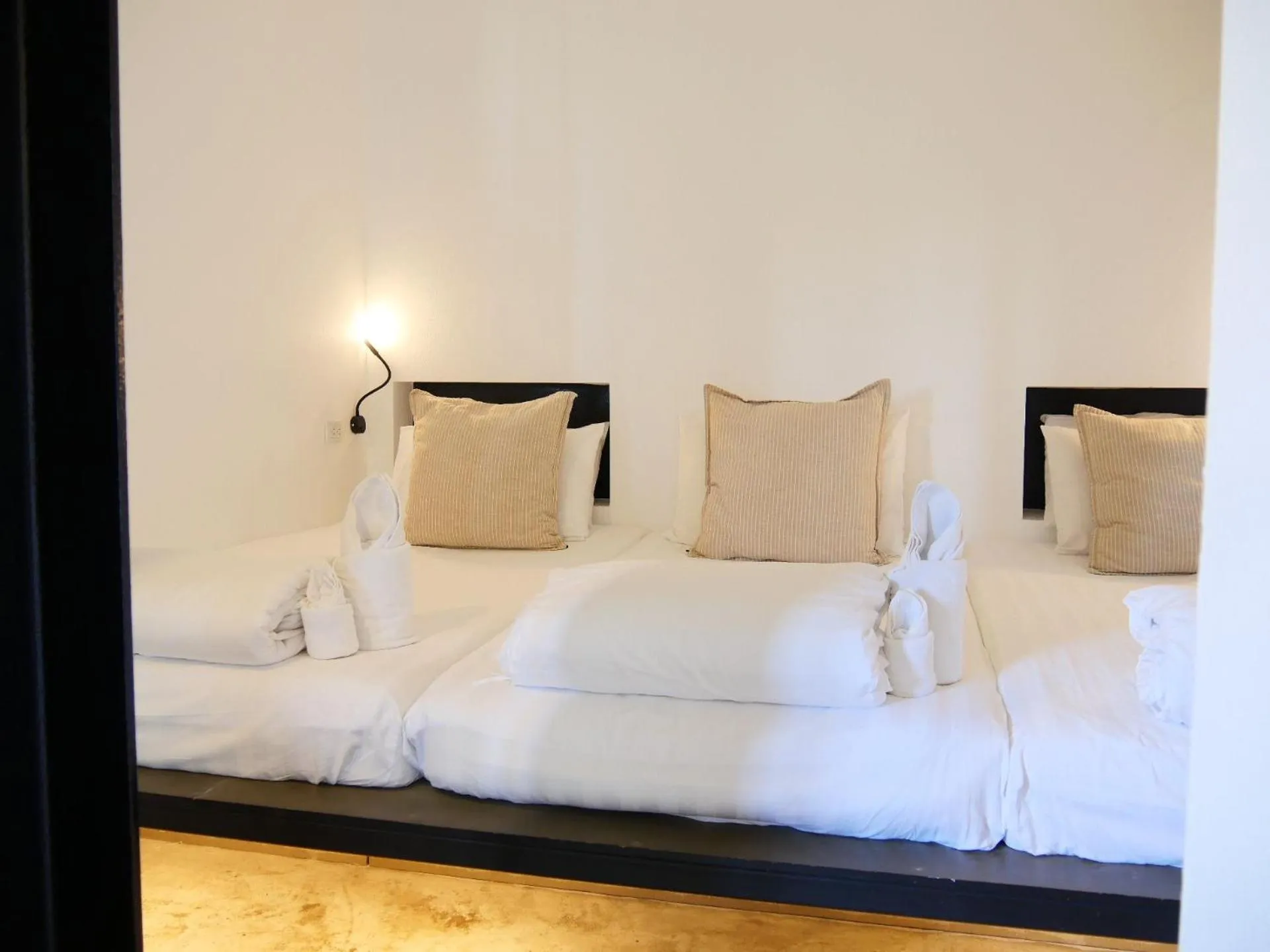 Bed in Book a Bed Poshtel - SHA Plus