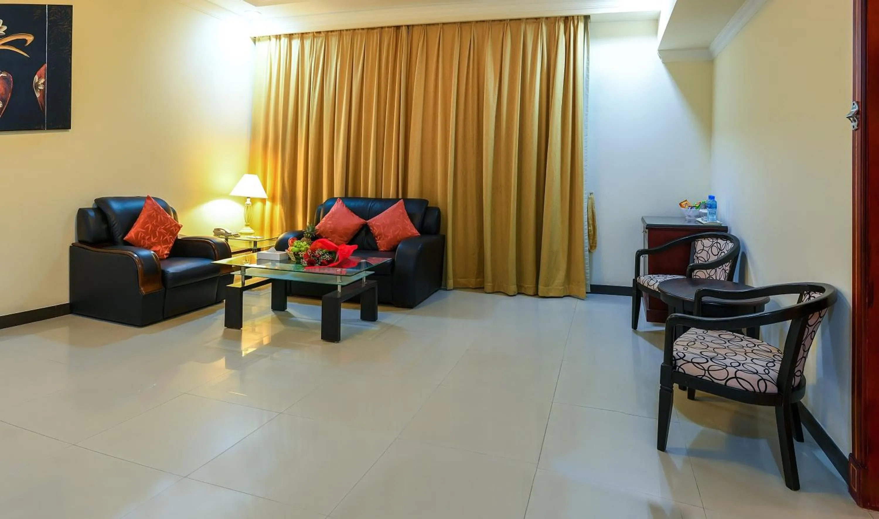 Living room in Marco Polo Hotel