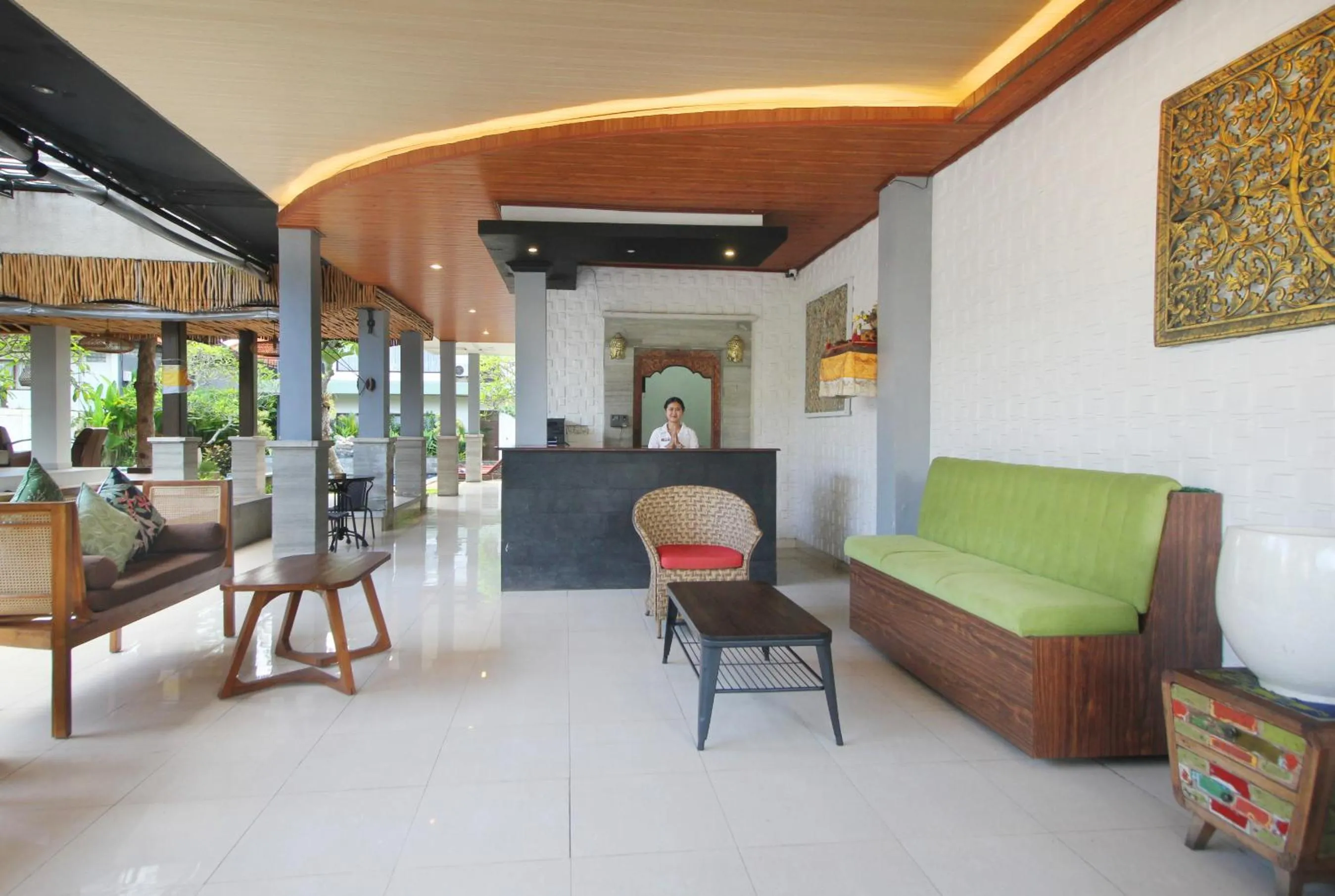 Lobby or reception in Putri Ayu Cottages