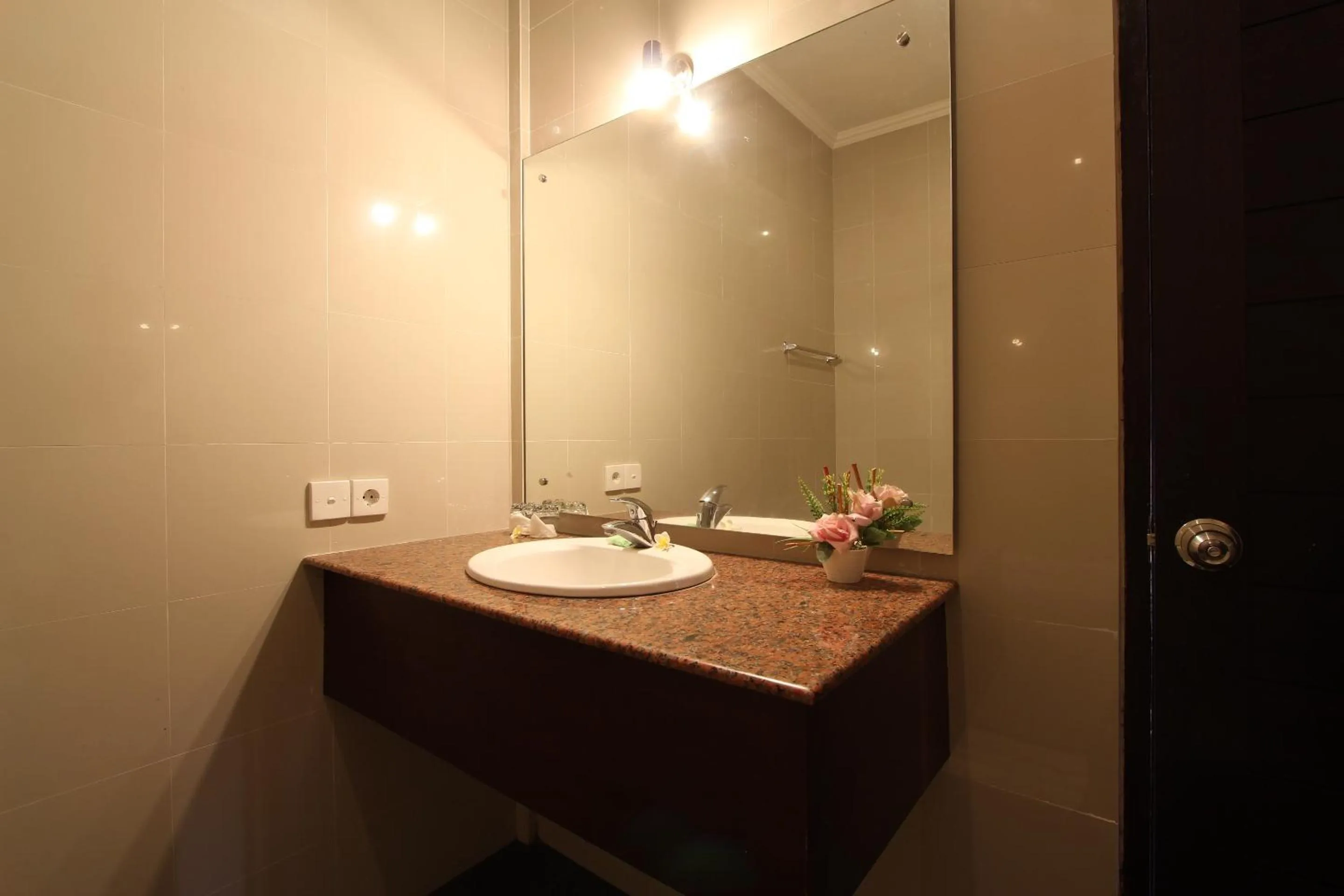 Bathroom in Putri Ayu Cottages