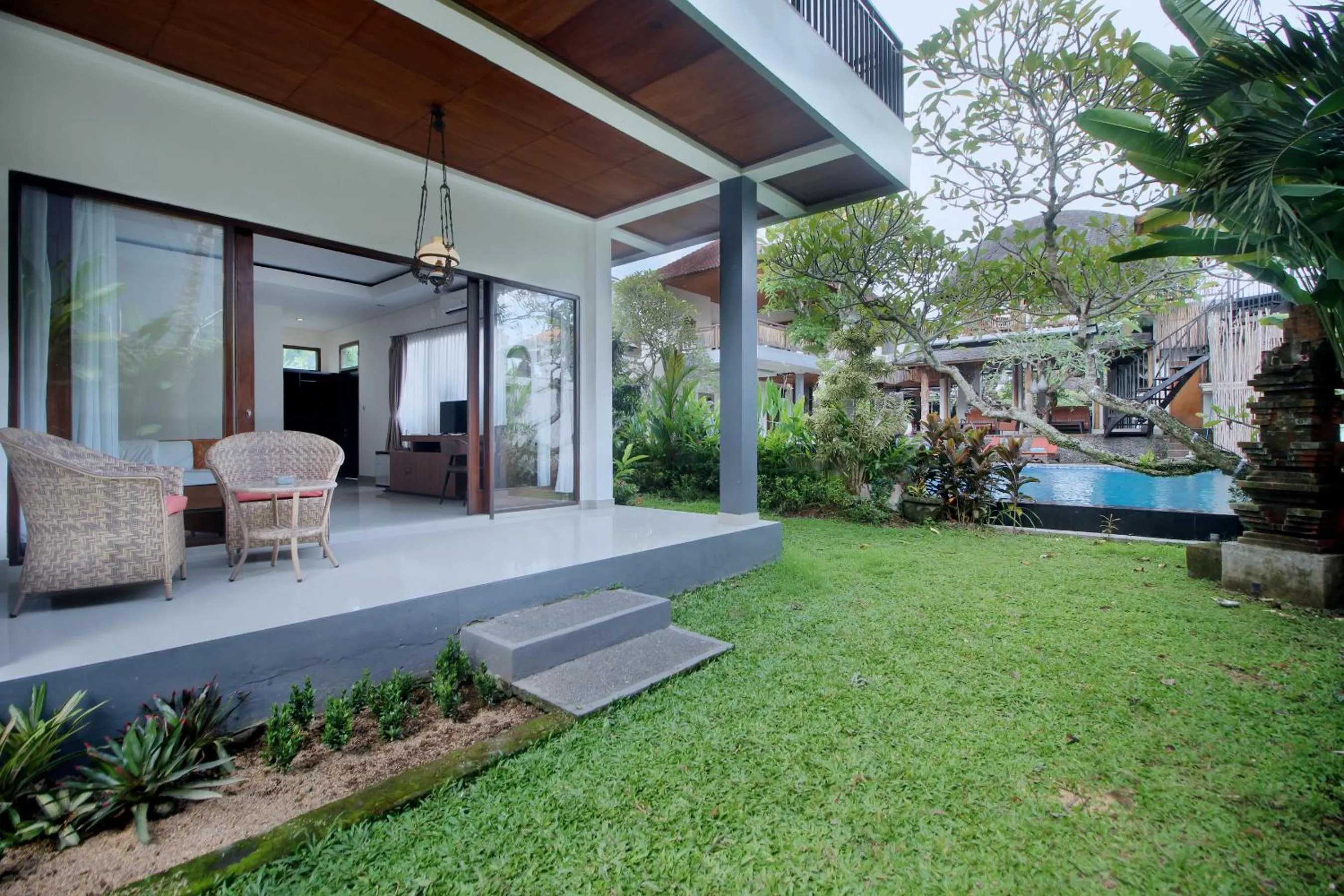 Balcony/Terrace in Putri Ayu Cottages